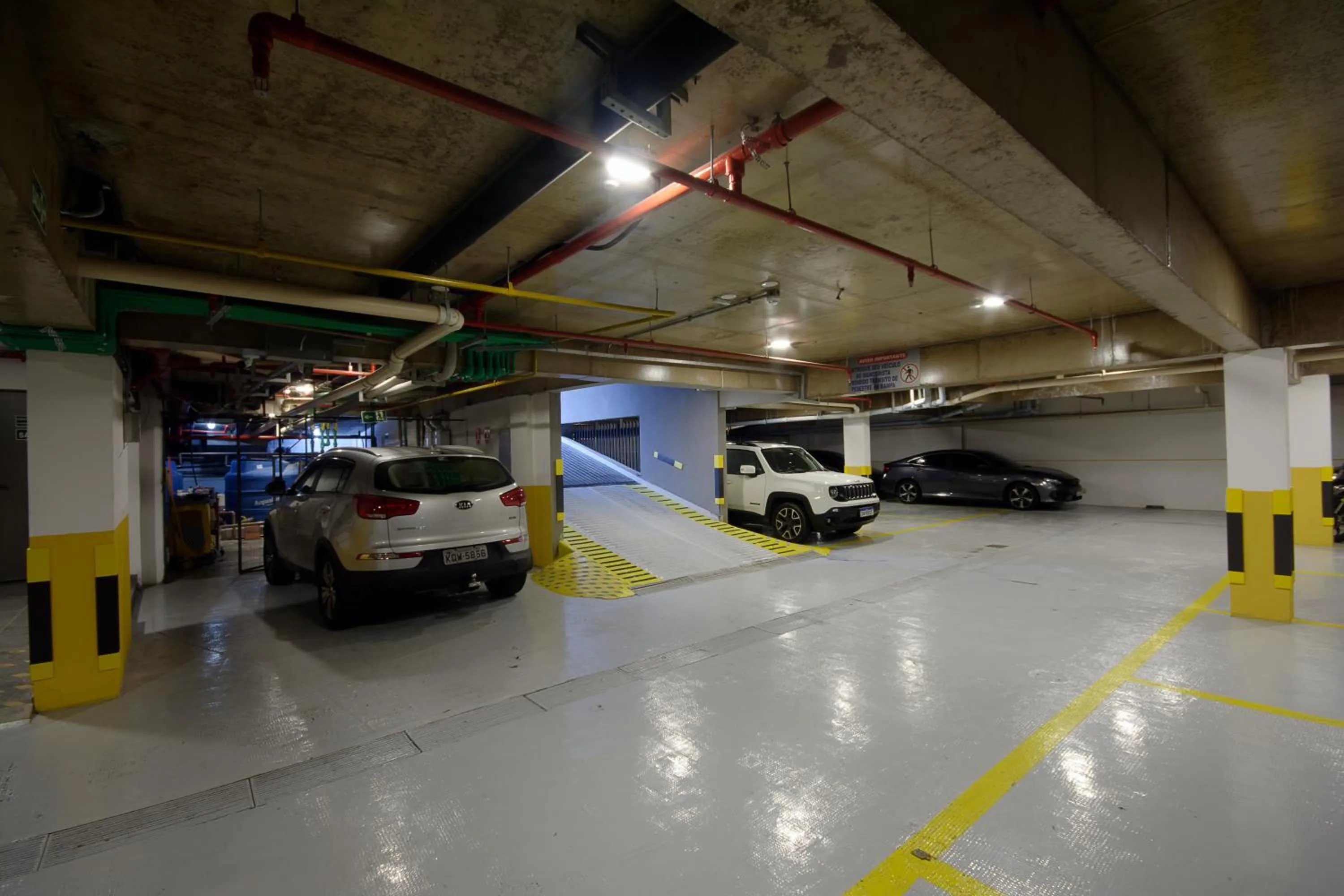 Golden Tower Express Nações Unidas by Fênix Hotéis