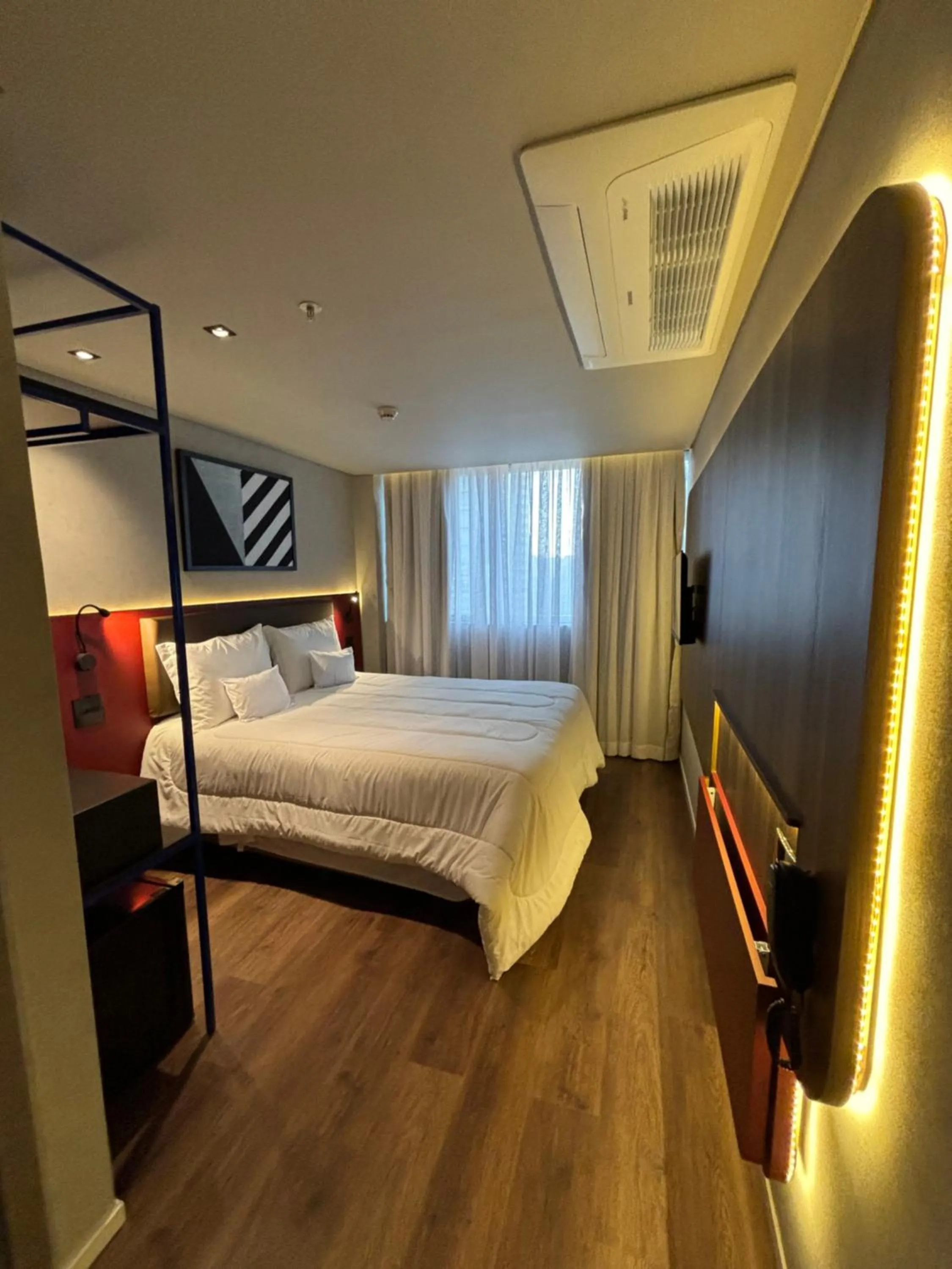 Bed in Golden Tower Express Nações Unidas by Fênix Hotéis