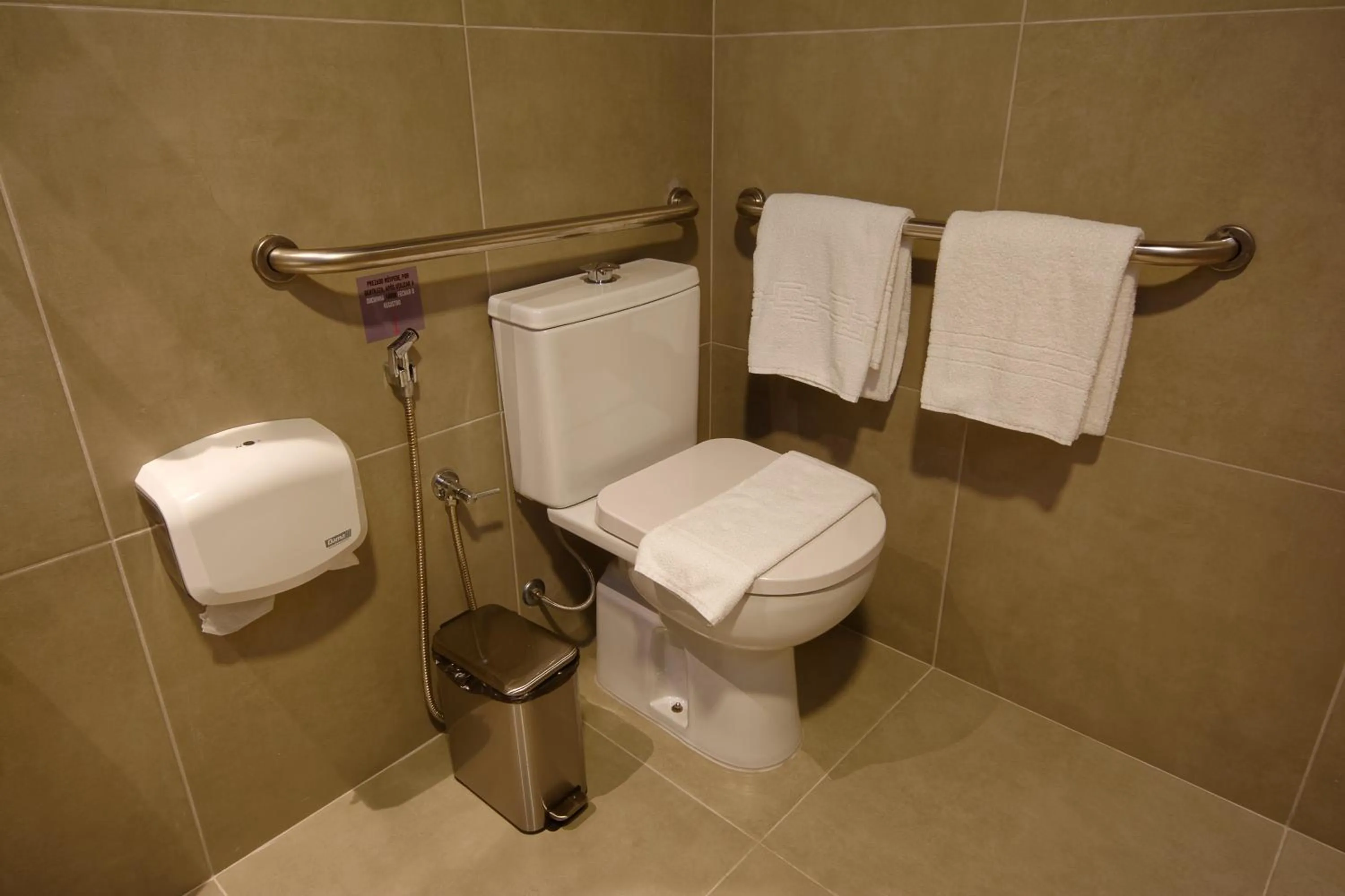 Golden Tower Express Nações Unidas by Fênix Hotéis