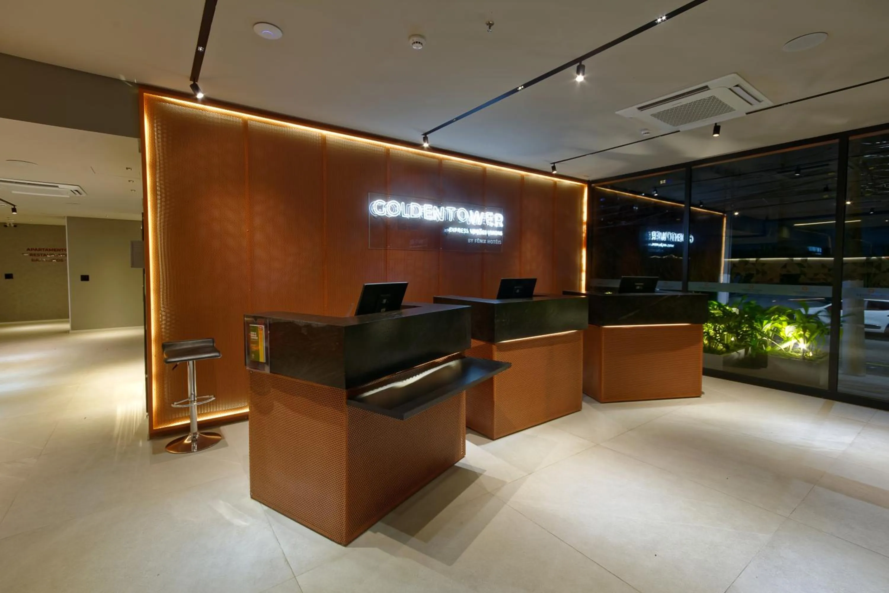 Golden Tower Express Nações Unidas by Fênix Hotéis