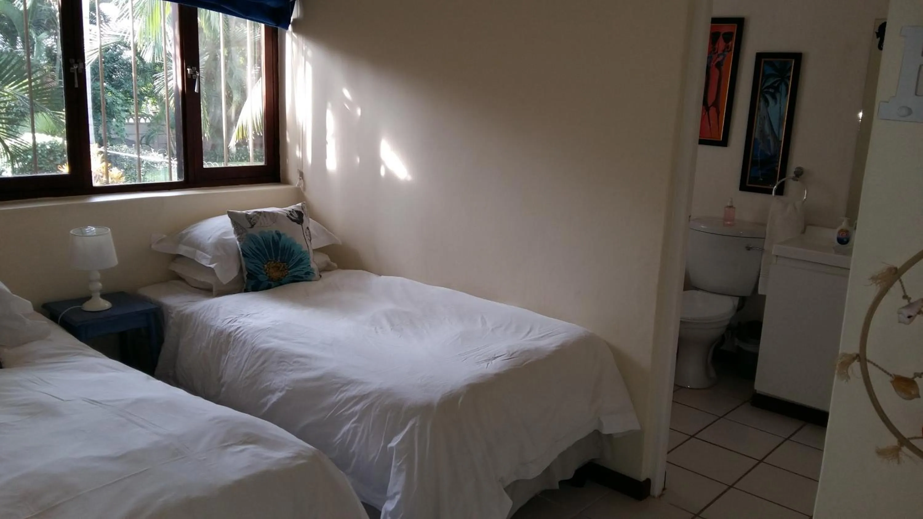 Bed in The Guest House Pongola