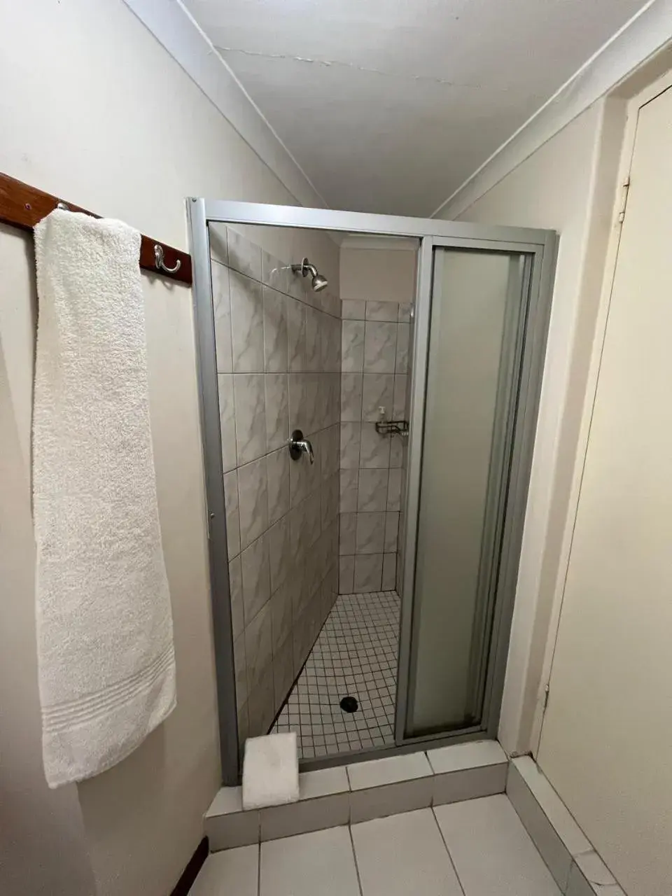 Basic Triple Room - single occupancy in The Guest House Pongola Basic Triple Room - single occupancy in The Guest House Pongola