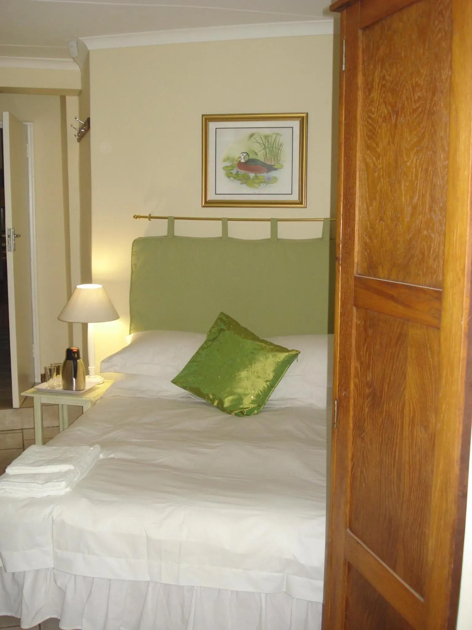 Bed in The Guest House Pongola