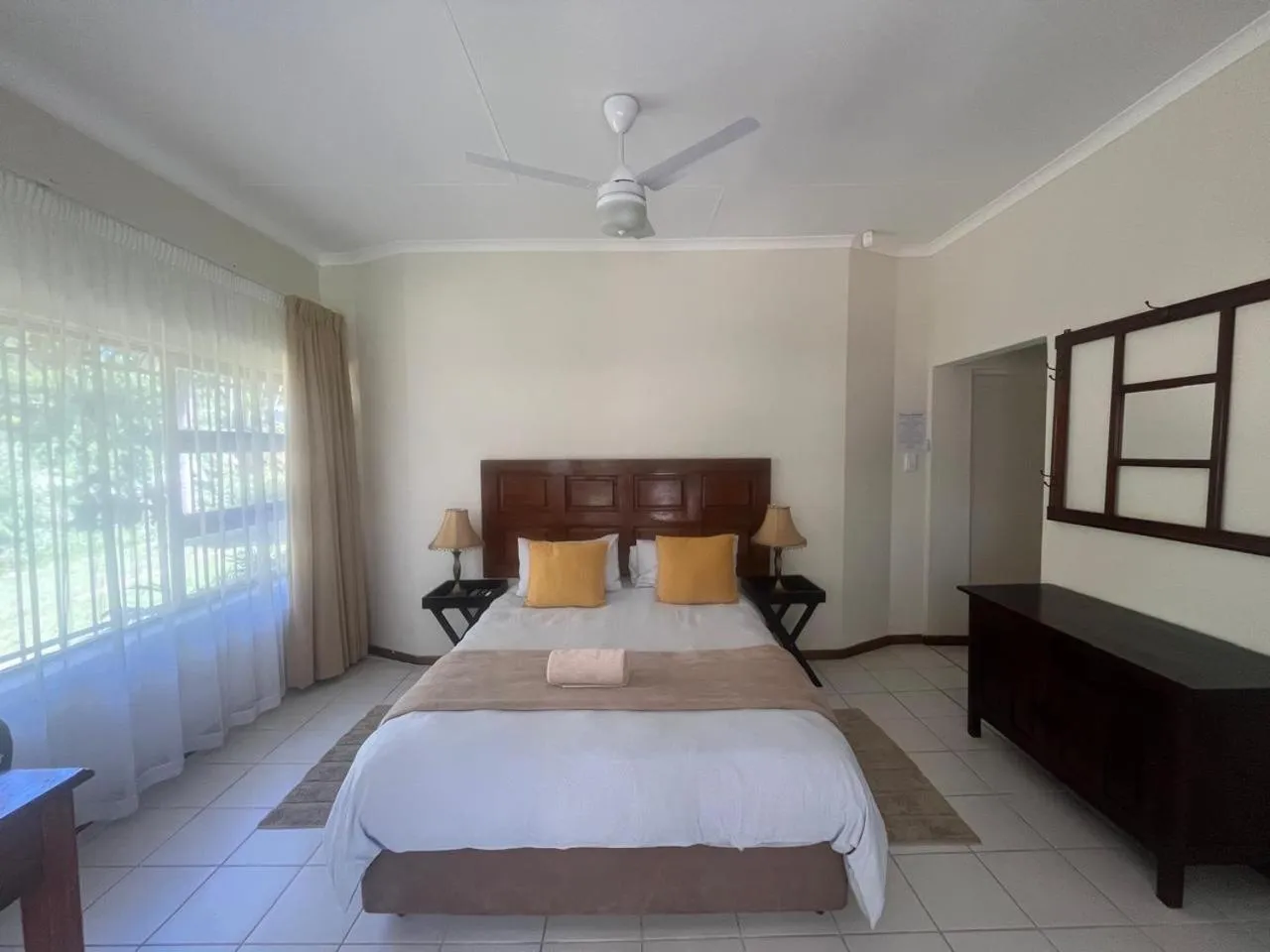 Bed in The Guest House Pongola