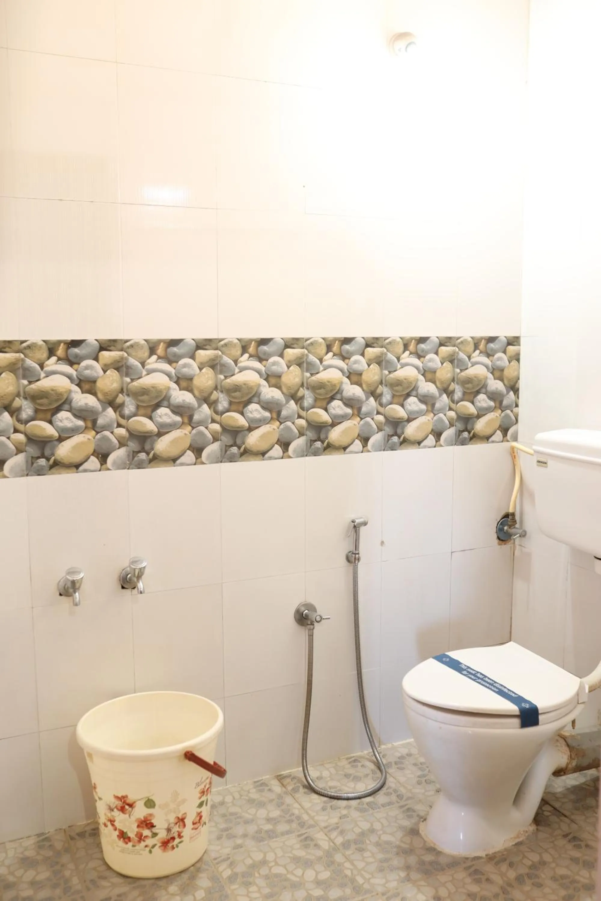 Toilet in Hotel Sri Balaji