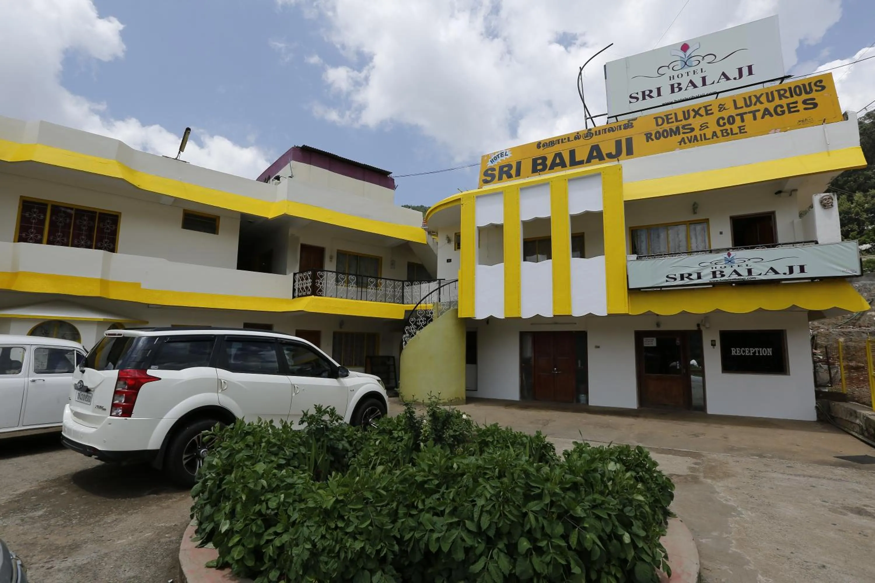 Property building in Hotel Sri Balaji