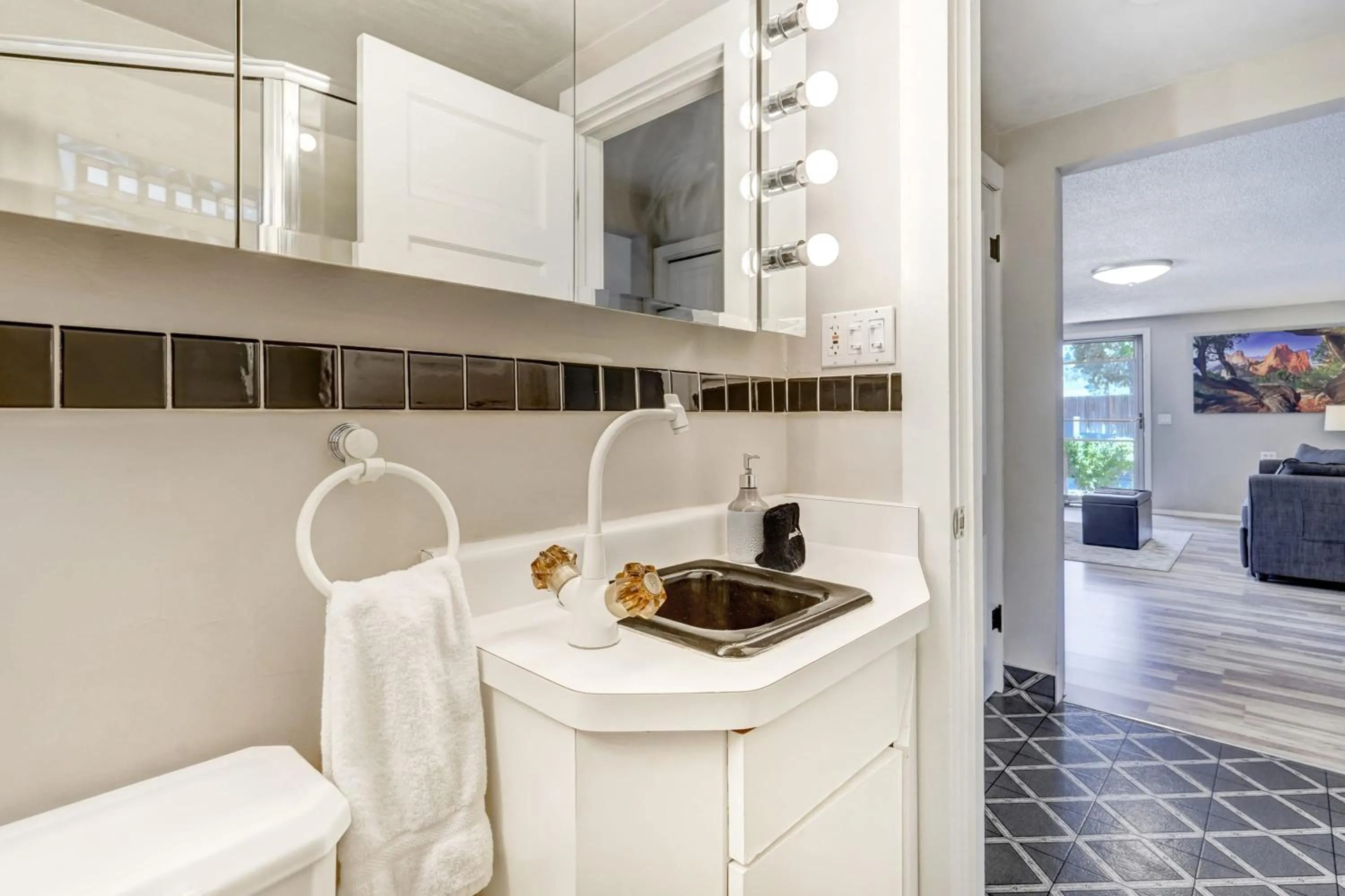 Modern Cottage 1BDComfy Home In Old Colorado