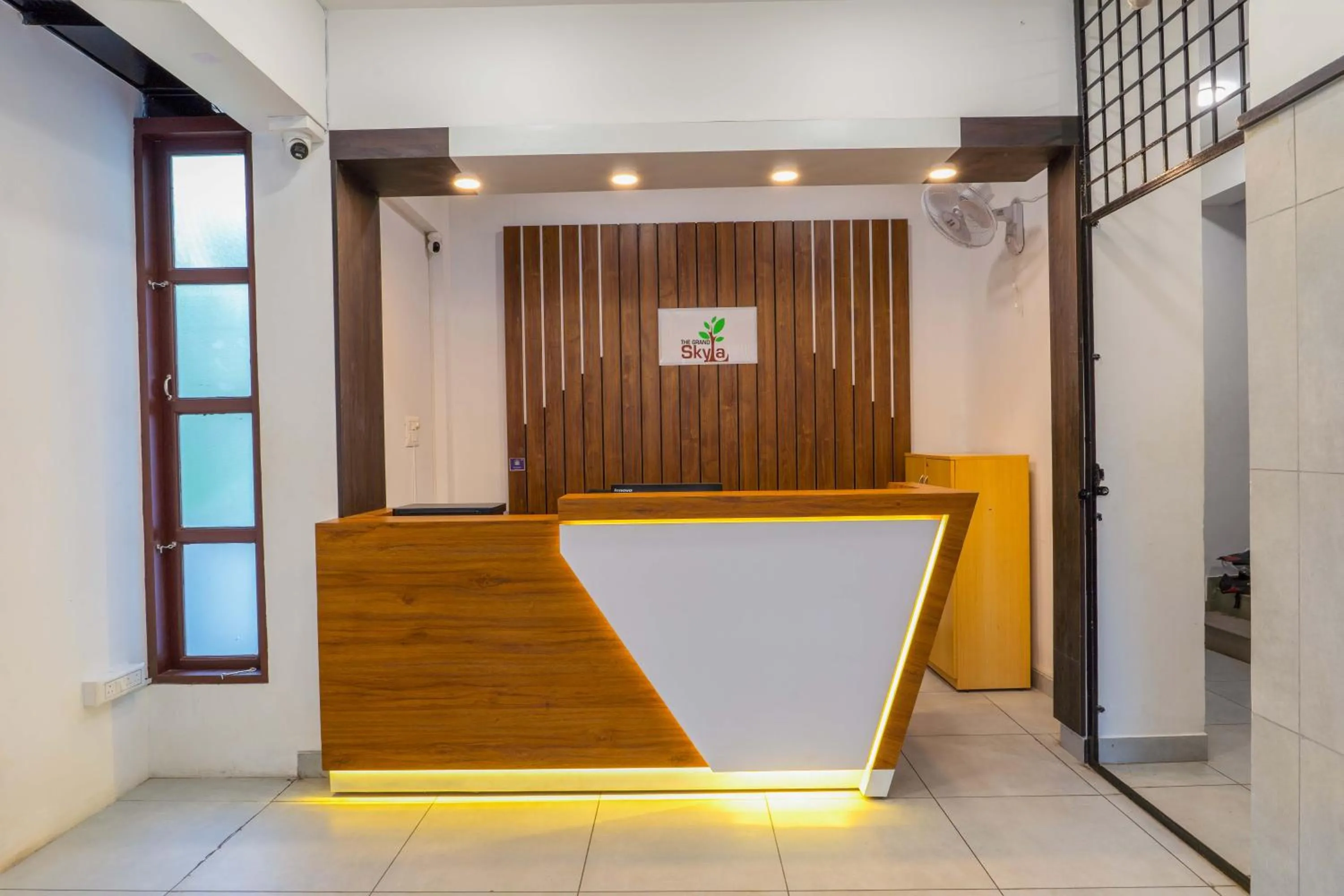 Lobby or reception in Treebo The Grand Skyla, Malleshwaram