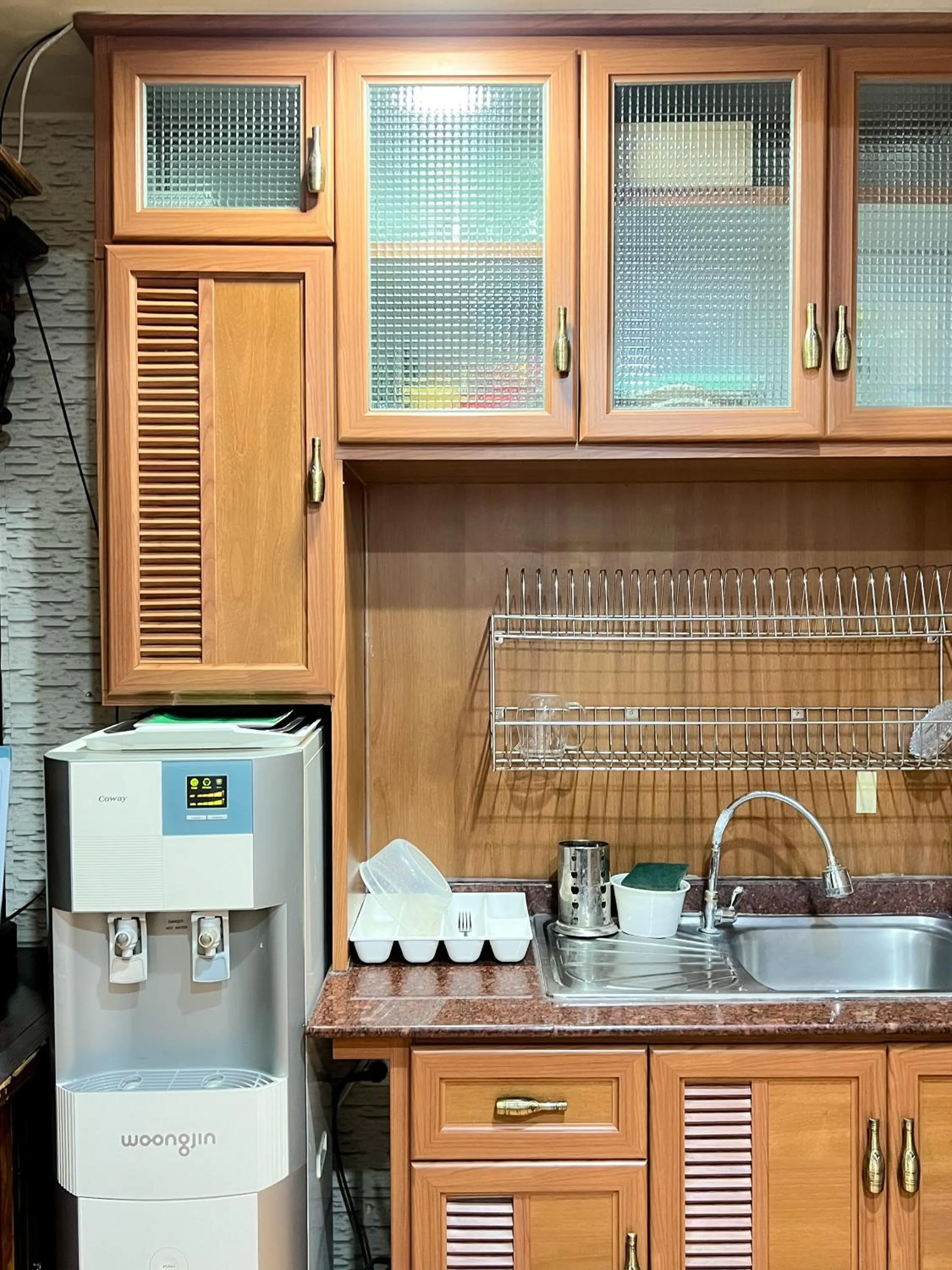 Kitchen or kitchenette in Silom Dynasty Hostel