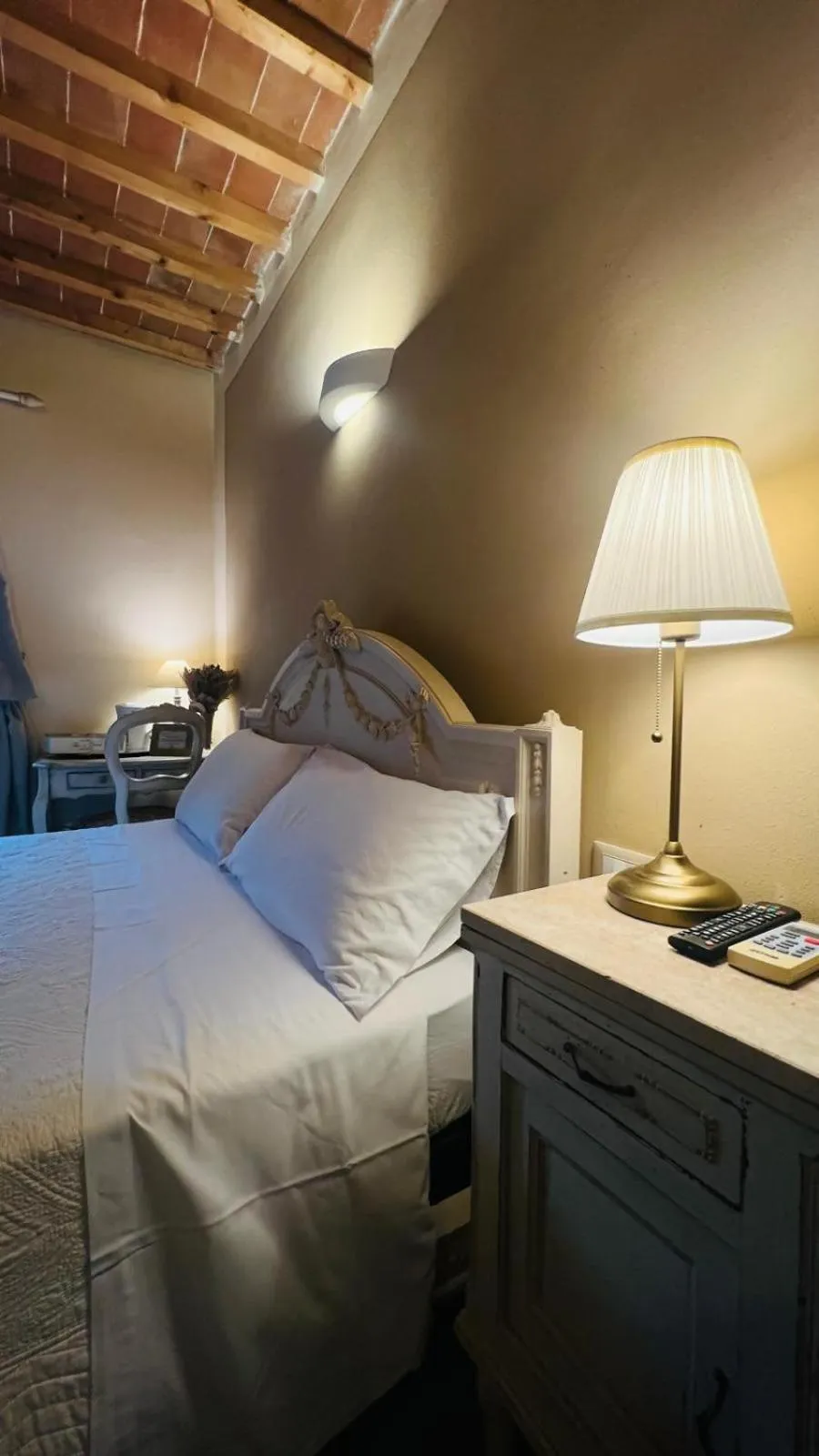 Bed in B&B La Bella Lucca