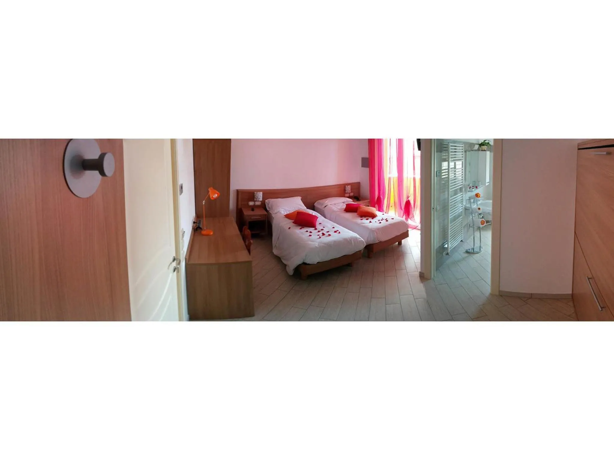 Photo of the whole room, Bed in Hotel Venere