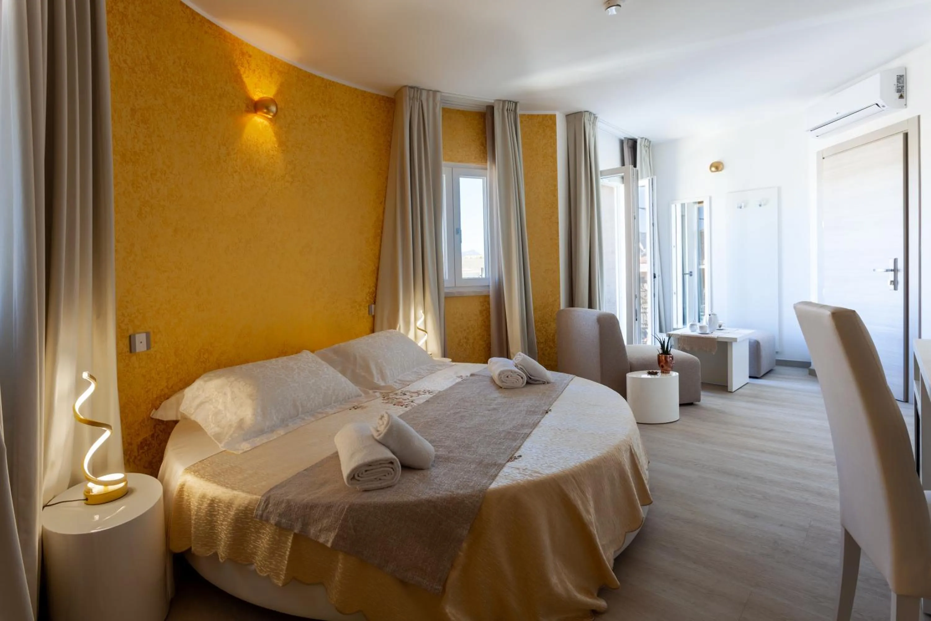 Bed in Glorian Hotel