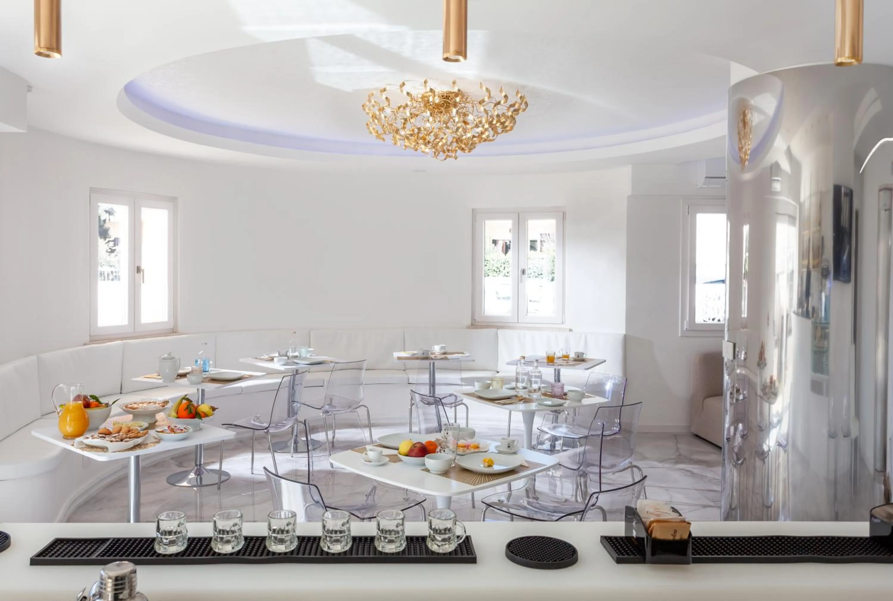 Lounge or bar in Glorian Hotel