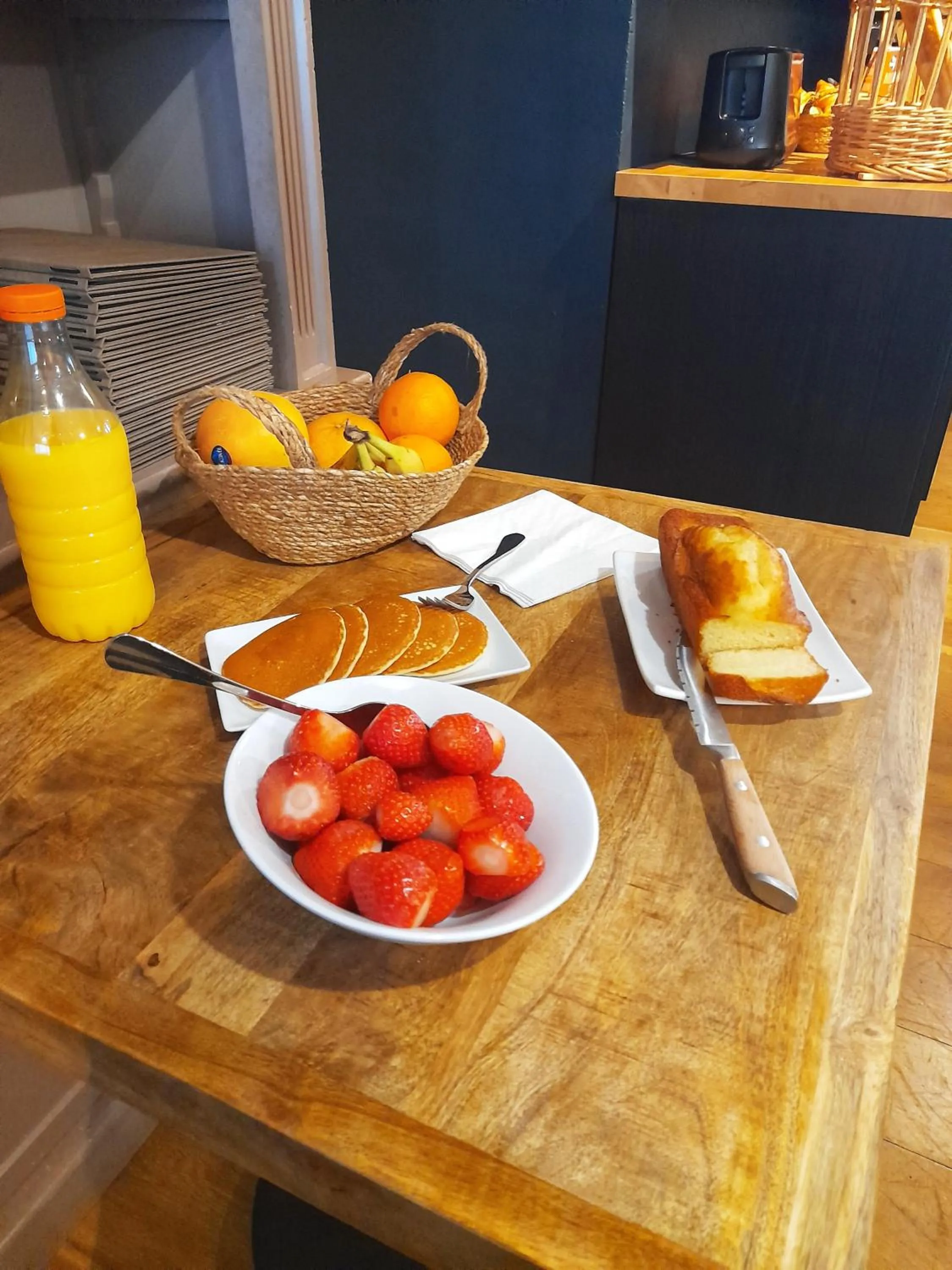 Restaurant/places to eat in Hôtel Restaurant L'Art des Mets by Côté Jardin