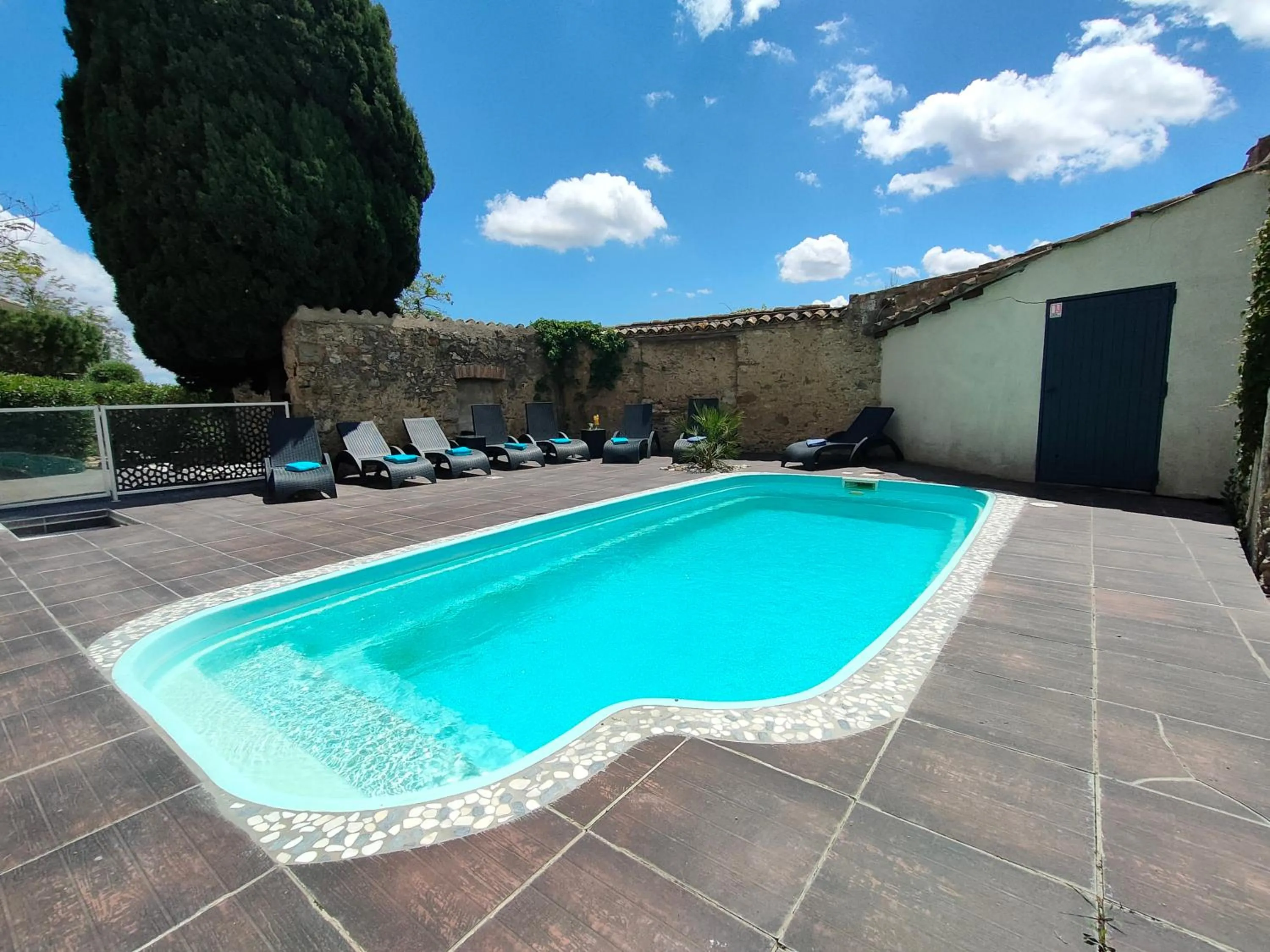 Natural landscape in Hôtel Restaurant L'Art des Mets by Côté Jardin