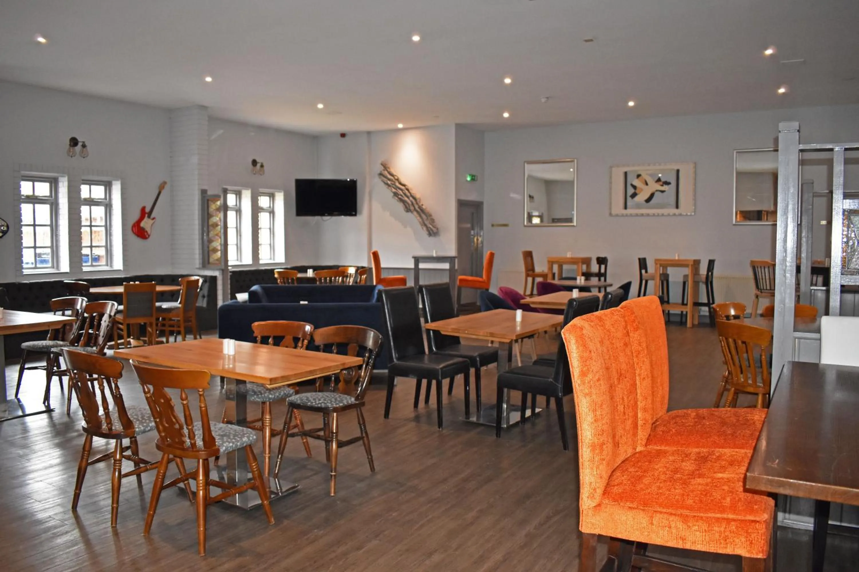 Lounge or bar in Quality Hotel Coventry