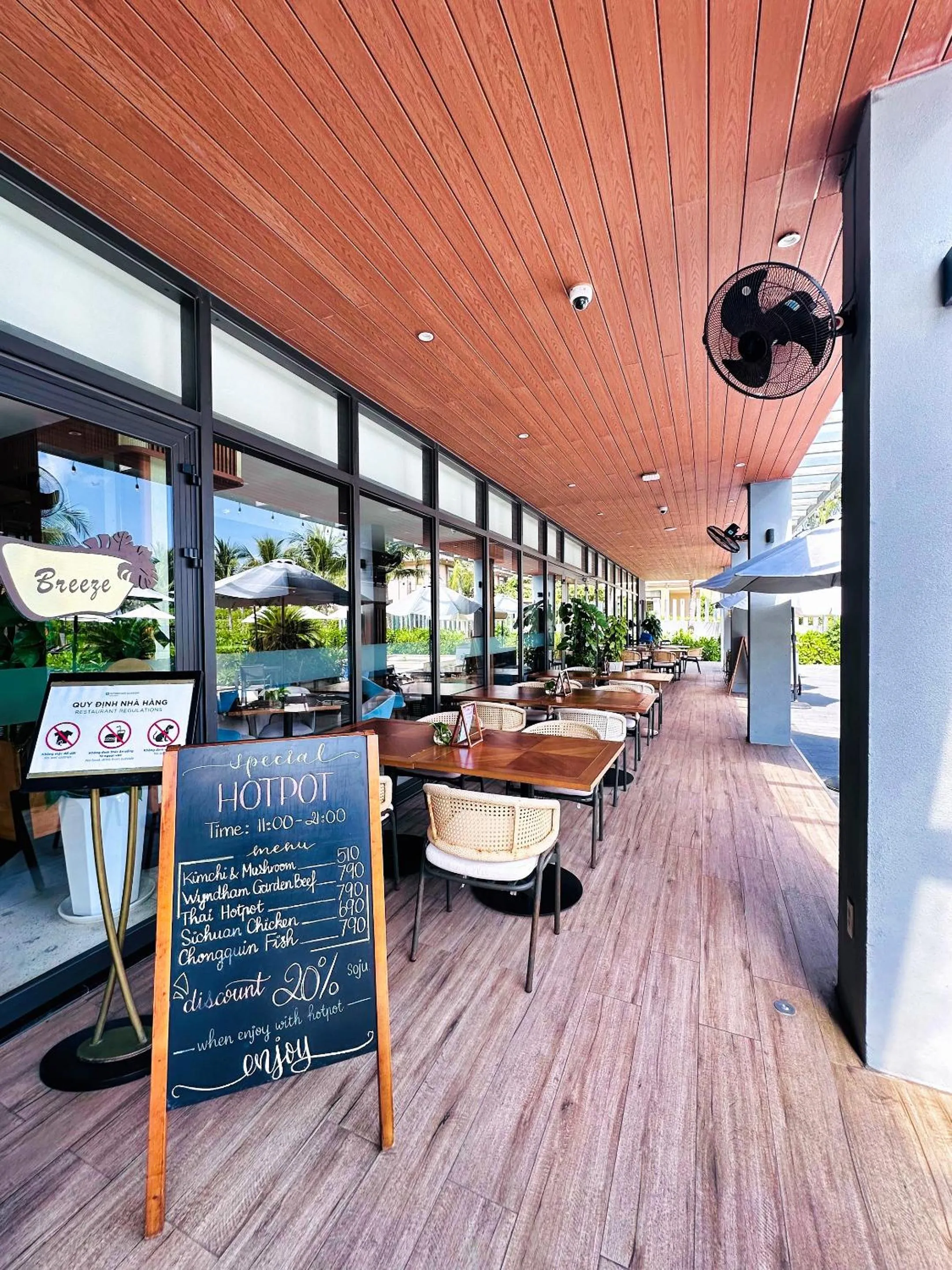 Restaurant/places to eat in Hese Pool Villas & Resort Cam Ranh