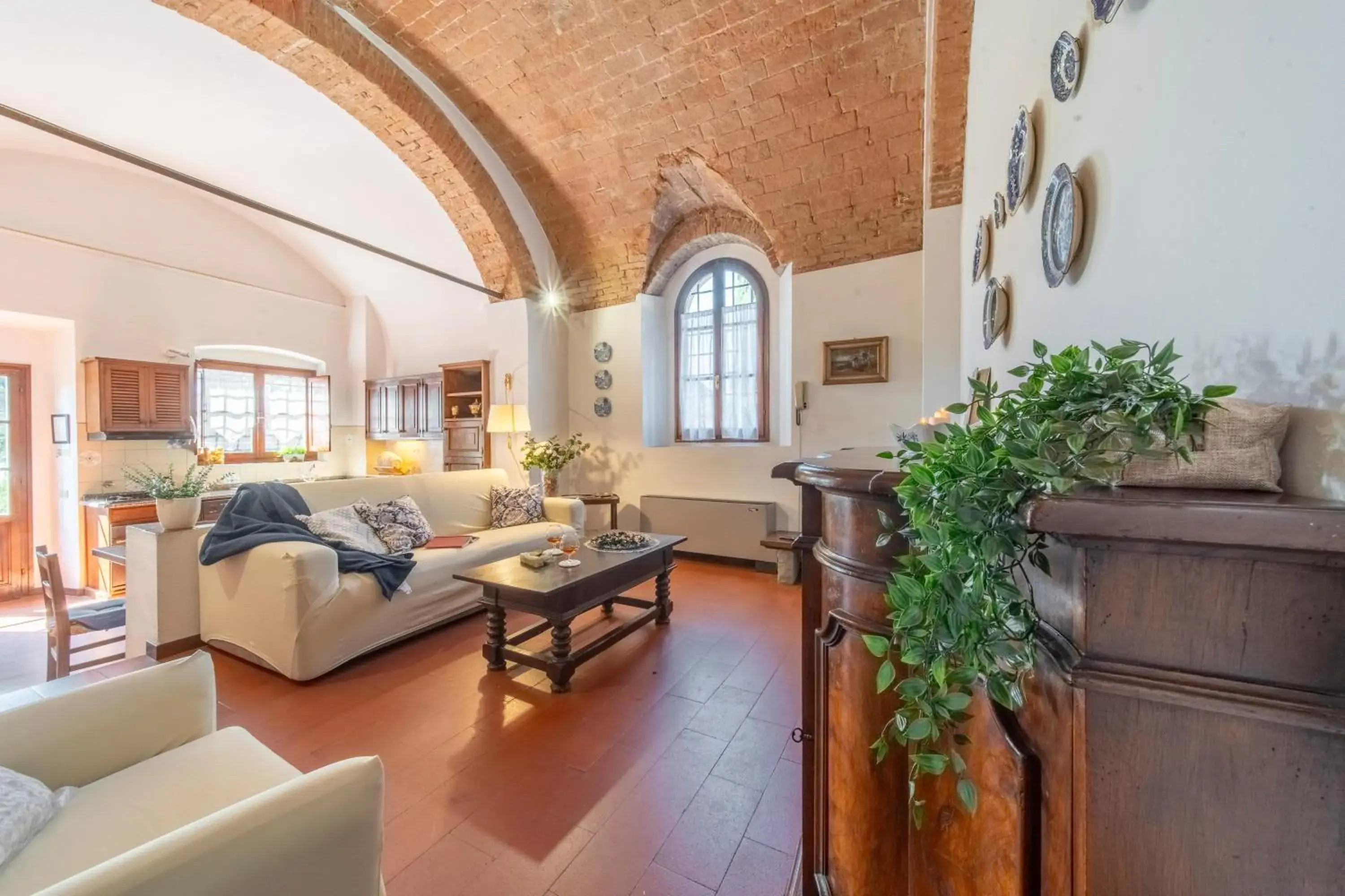 Charming Florentine Hideout Charming Florentine Hideout