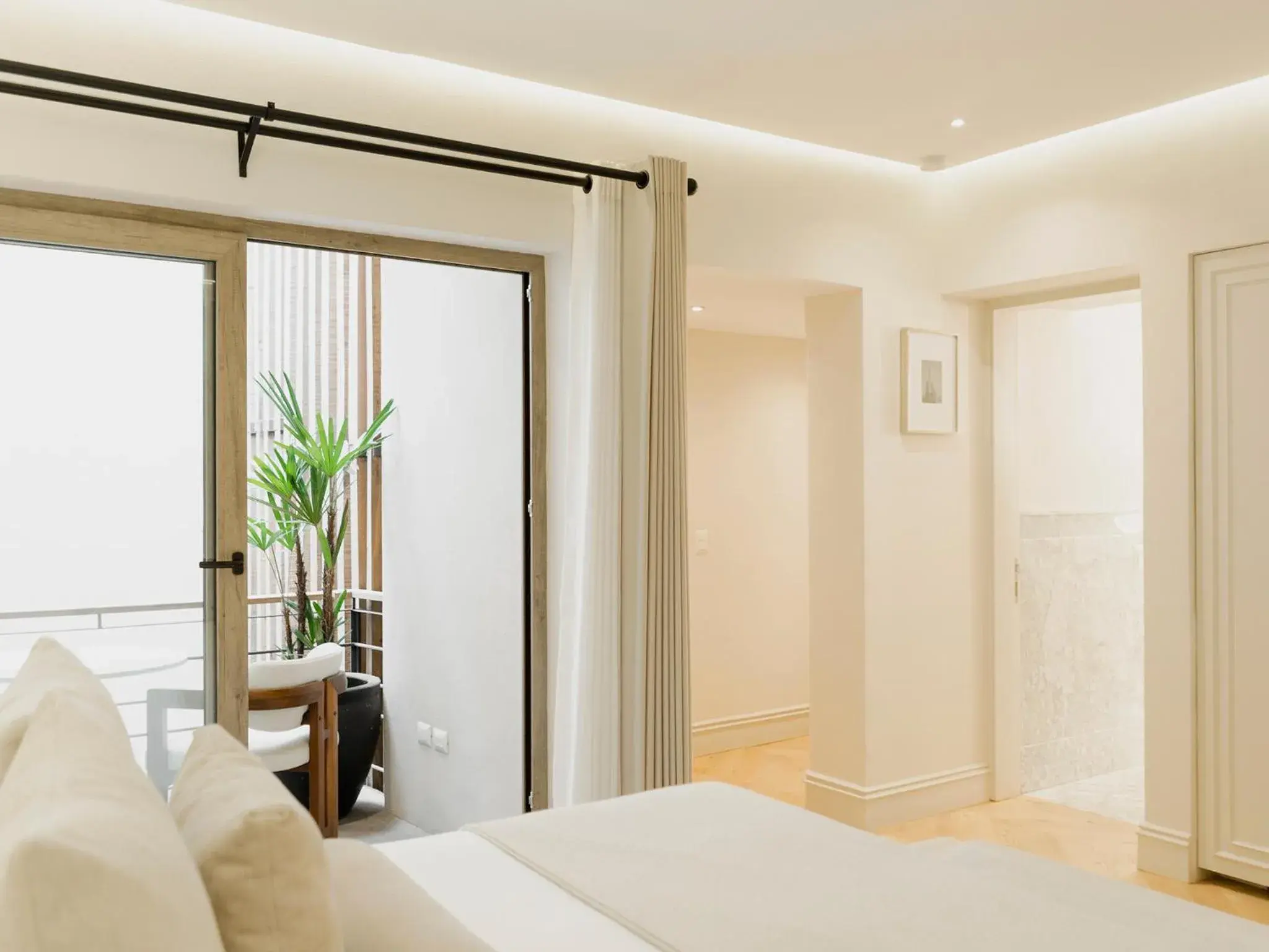 Suite with Terrace in Hotel Maria Camille Suite with Terrace in Hotel Maria Camille