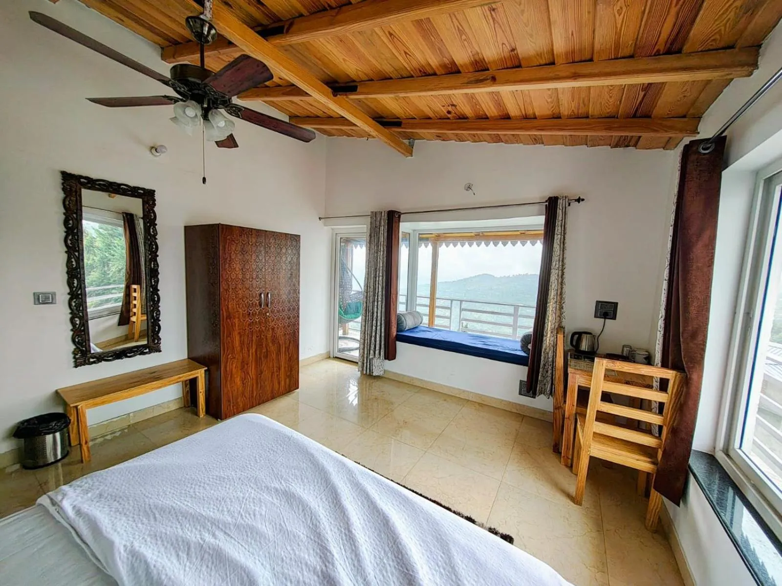 View (from property/room), Bed in Abhi's Cottage