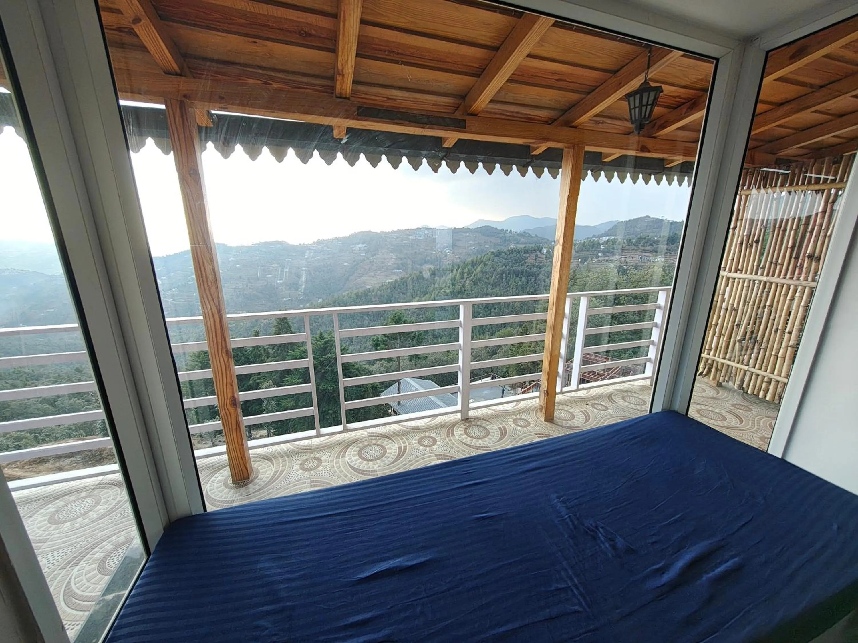 Mountain view, Bed in Abhi's Cottage