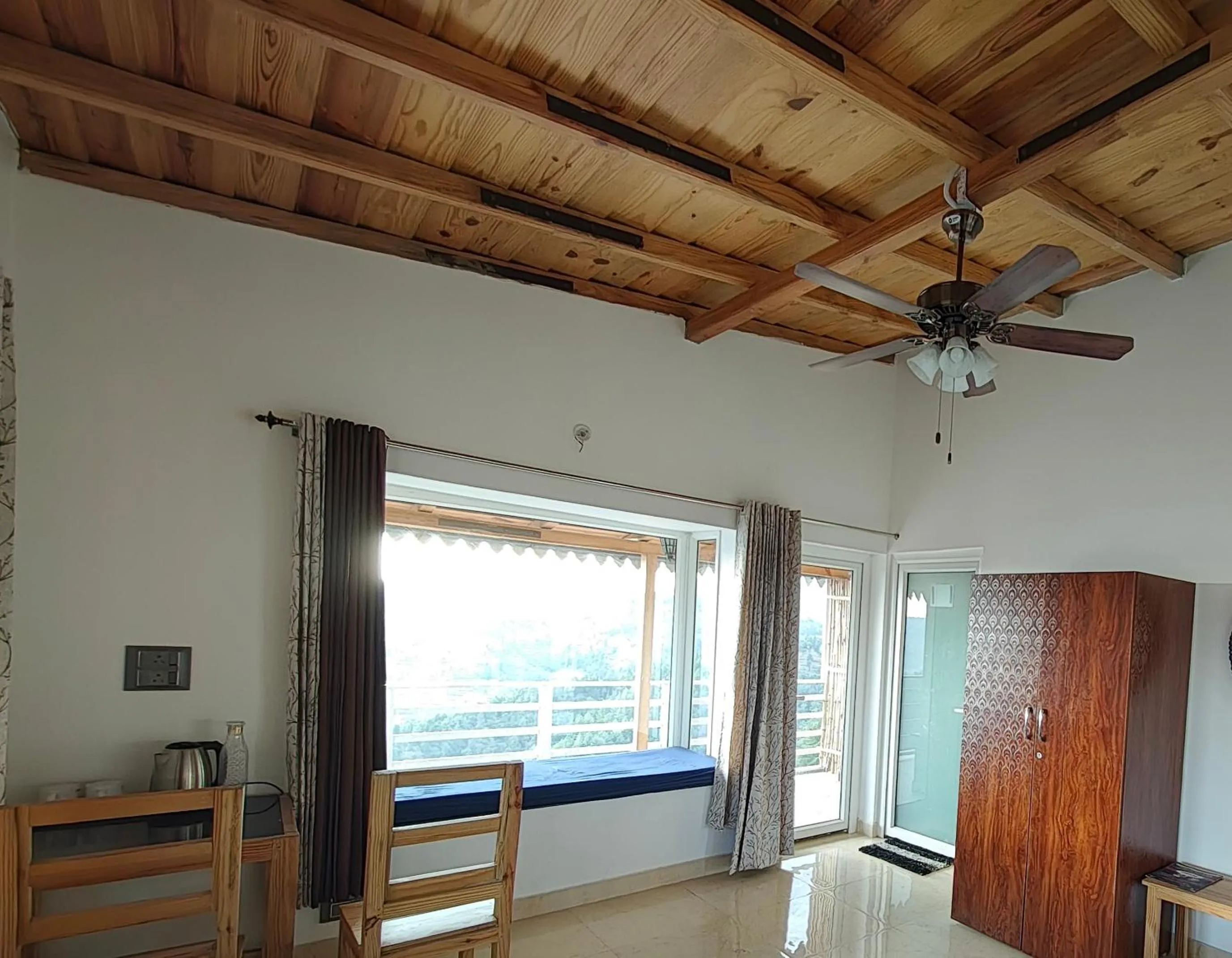 Coffee/tea facilities in Abhi's Cottage