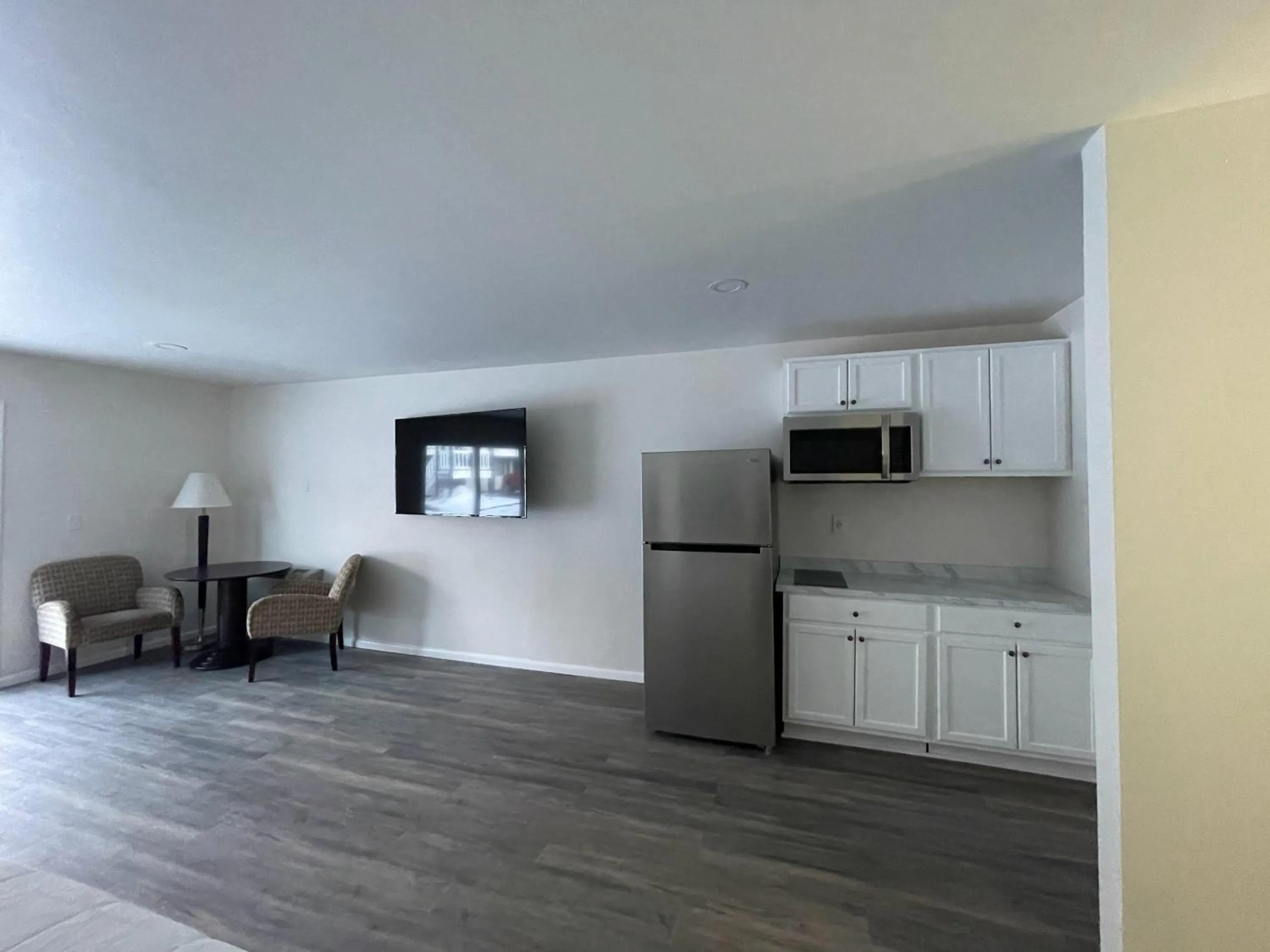 TV and multimedia in St Croix Suites - St Croix Falls