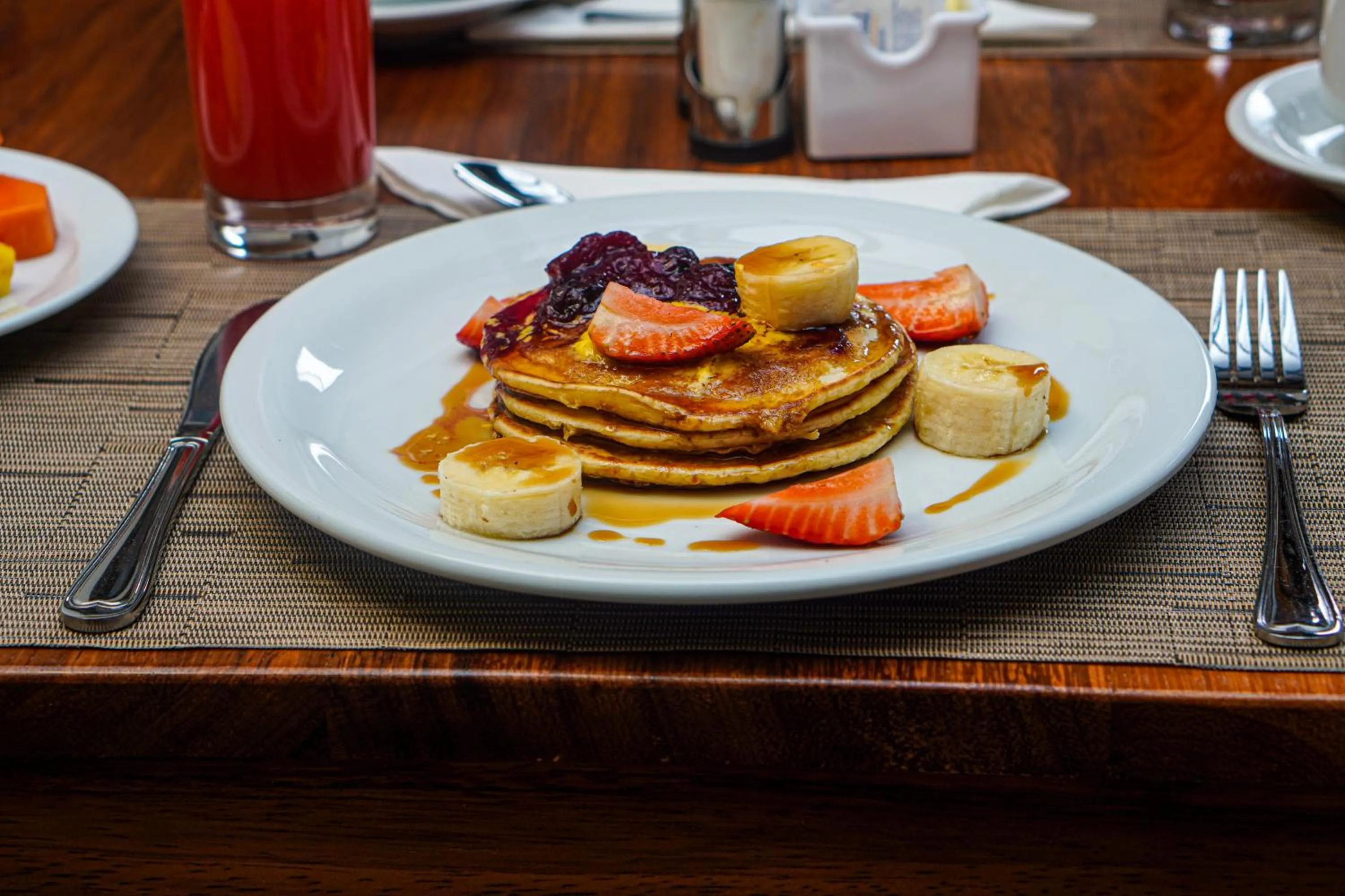 Food in La Fortuna Lodge by Treebu Hotels