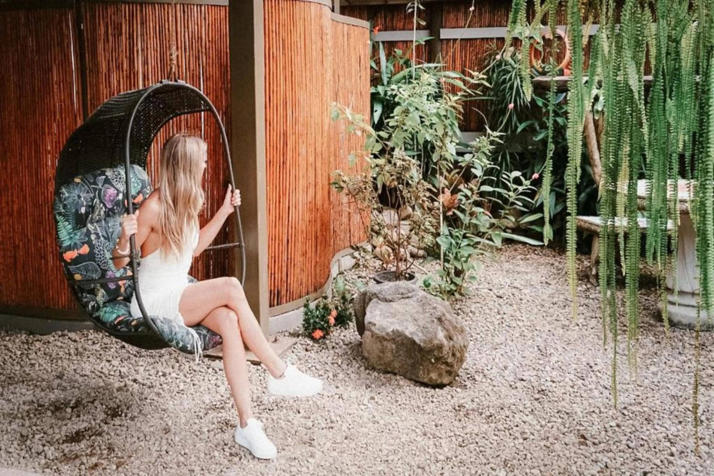 Garden in La Fortuna Lodge by Treebu Hotels