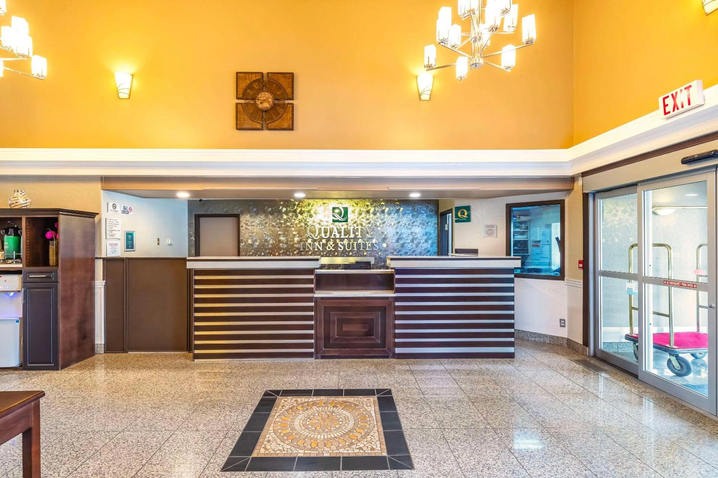 Lobby or reception in Quality Inn & Suites Yorkton