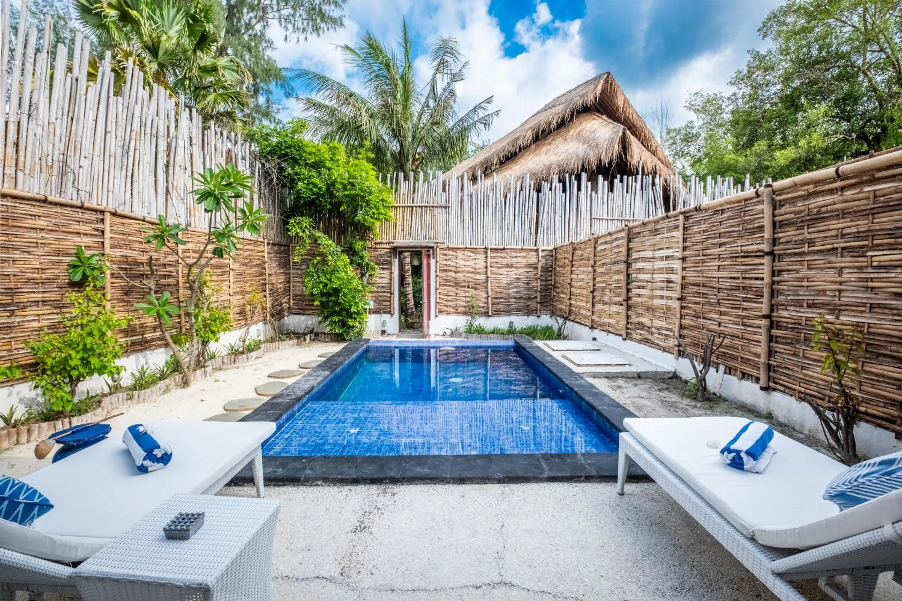 Patio in Seri Resort Gili Meno - Adults Only