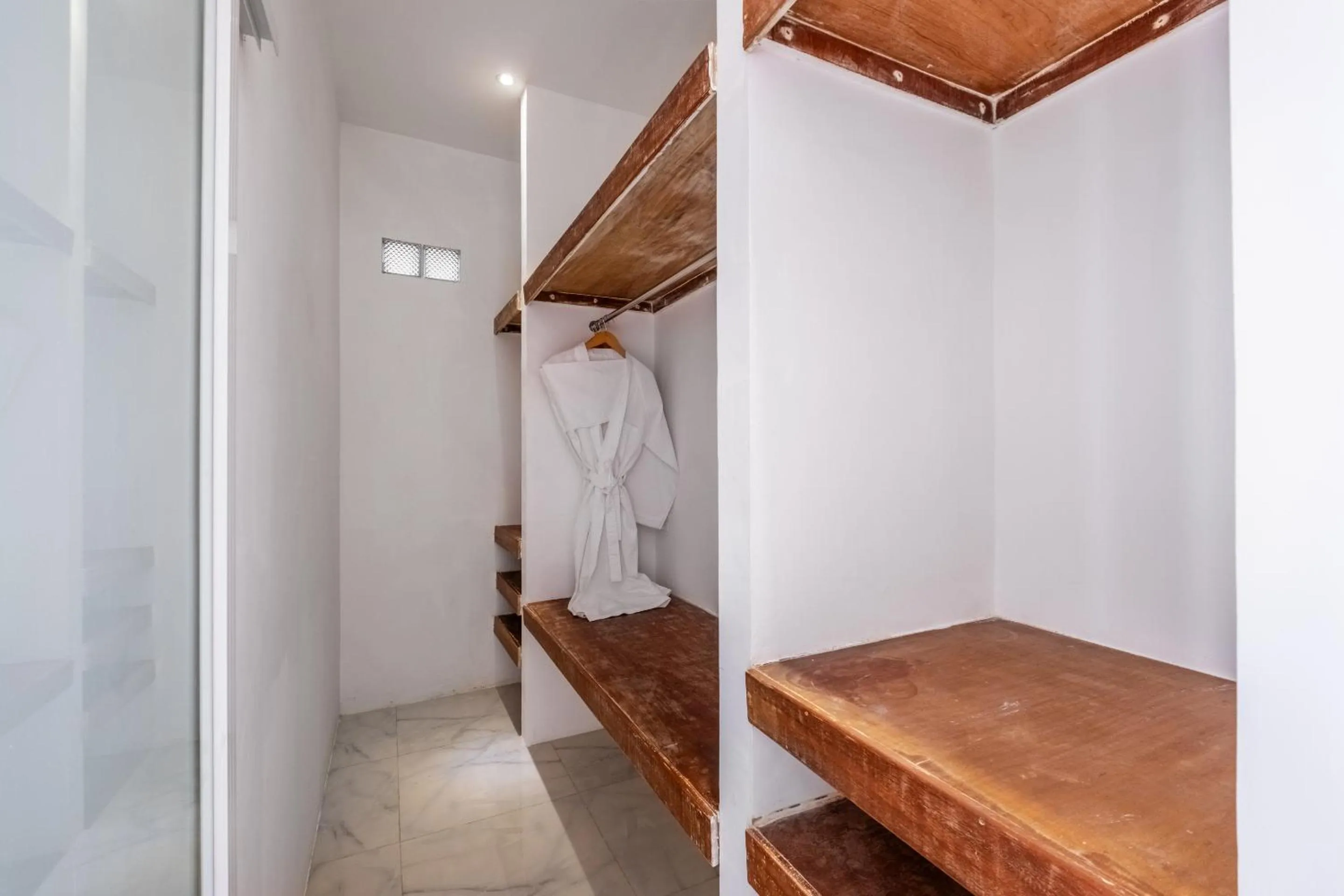 wardrobe, Bed in Seri Resort Gili Meno - Adults Only