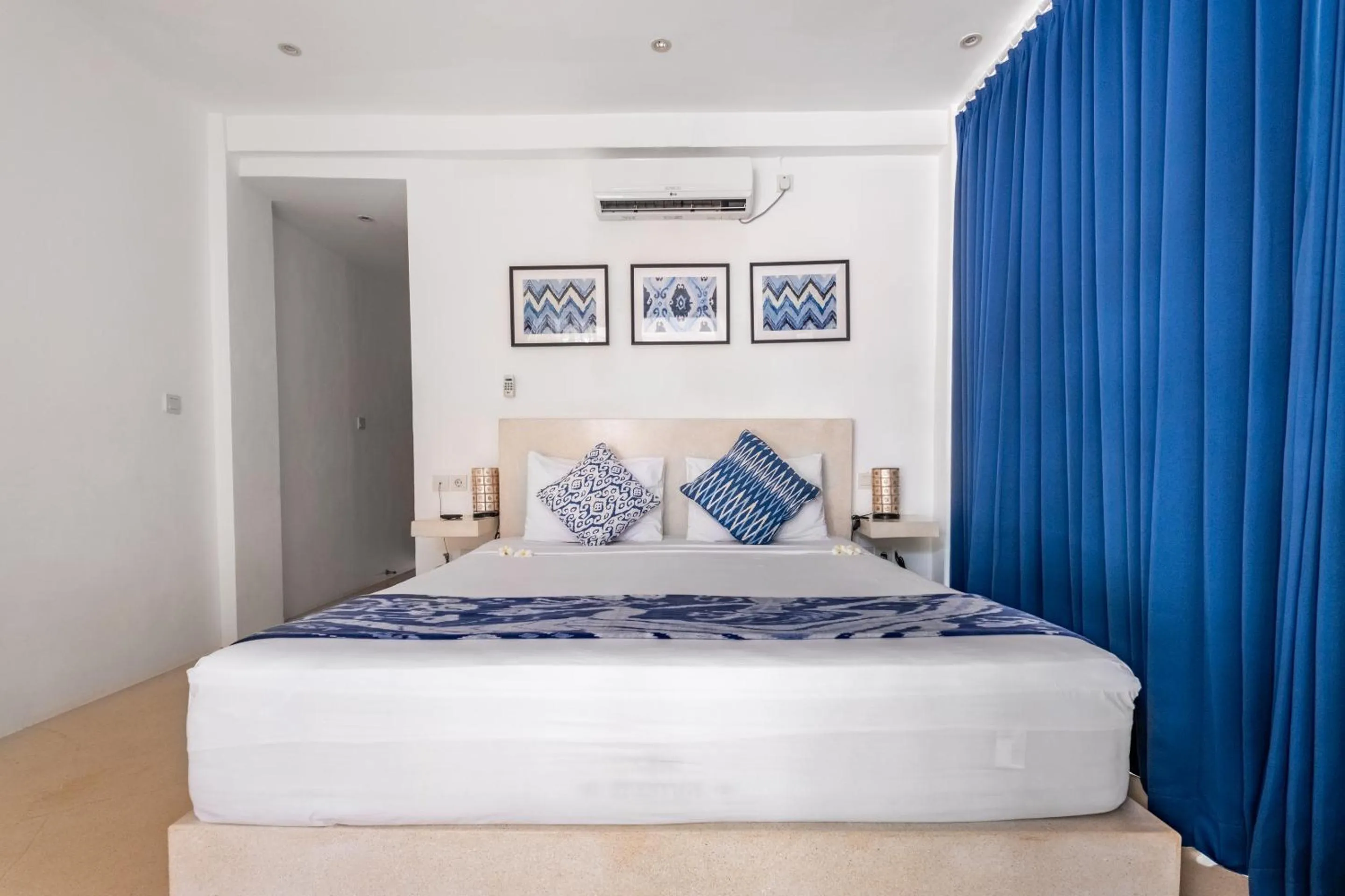 Bedroom, Bed in Seri Resort Gili Meno - Adults Only