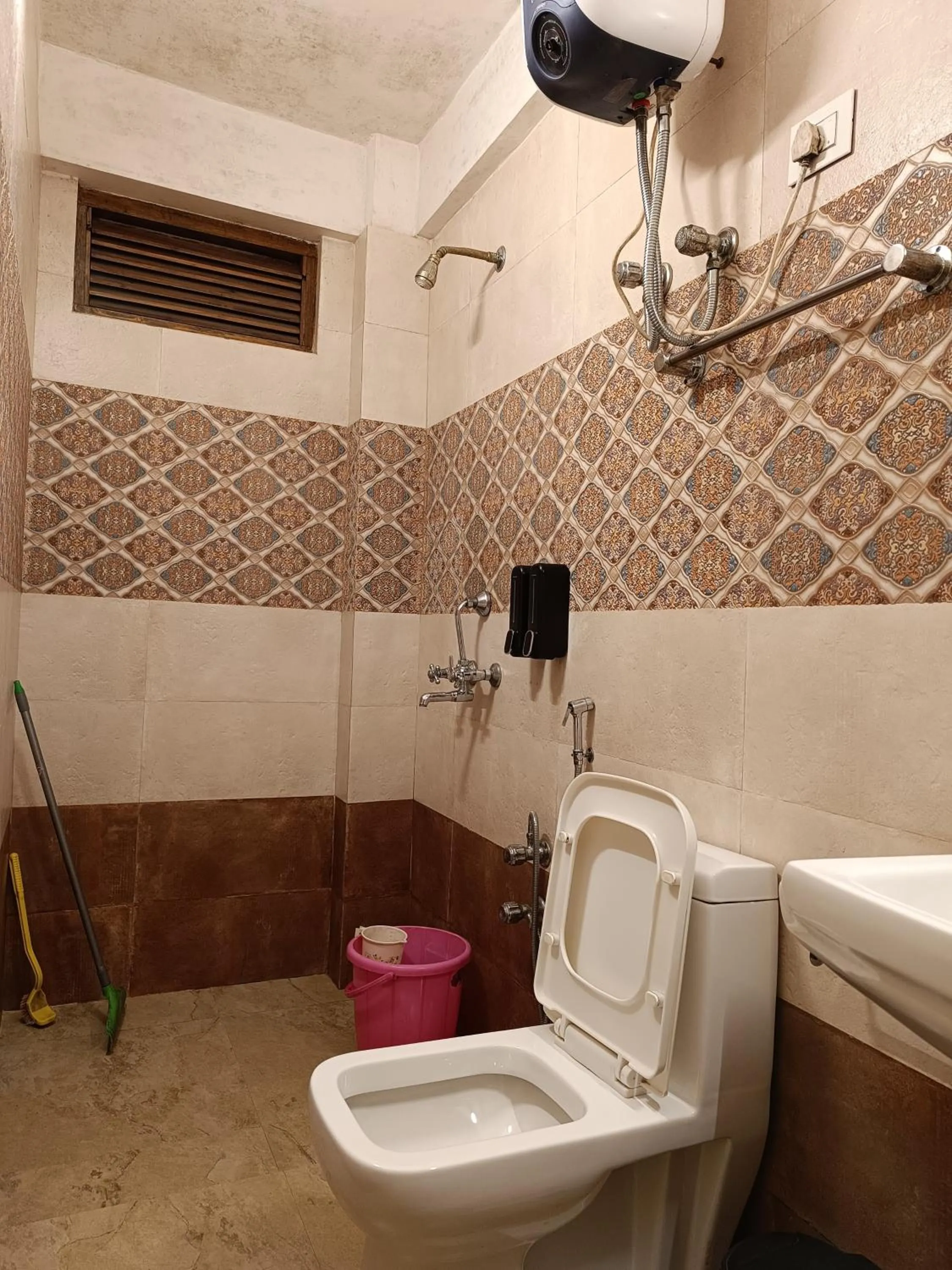 Bathroom in Hotel Golden Orchid