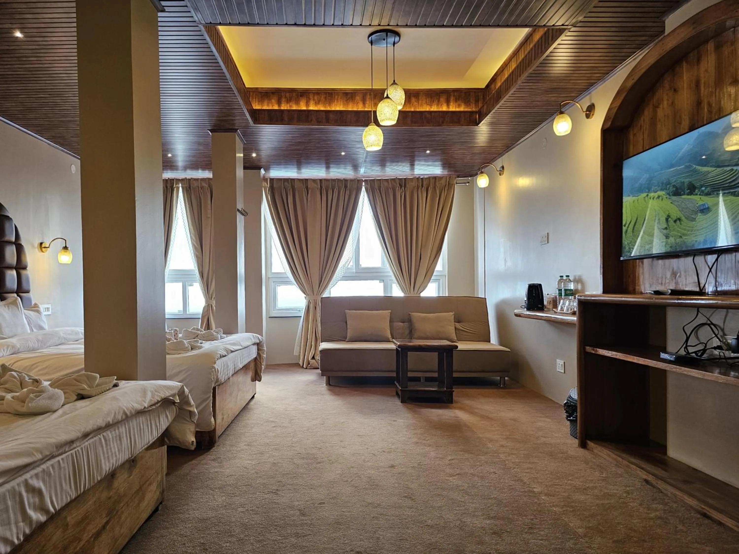 Photo of the whole room in Hotel Golden Orchid