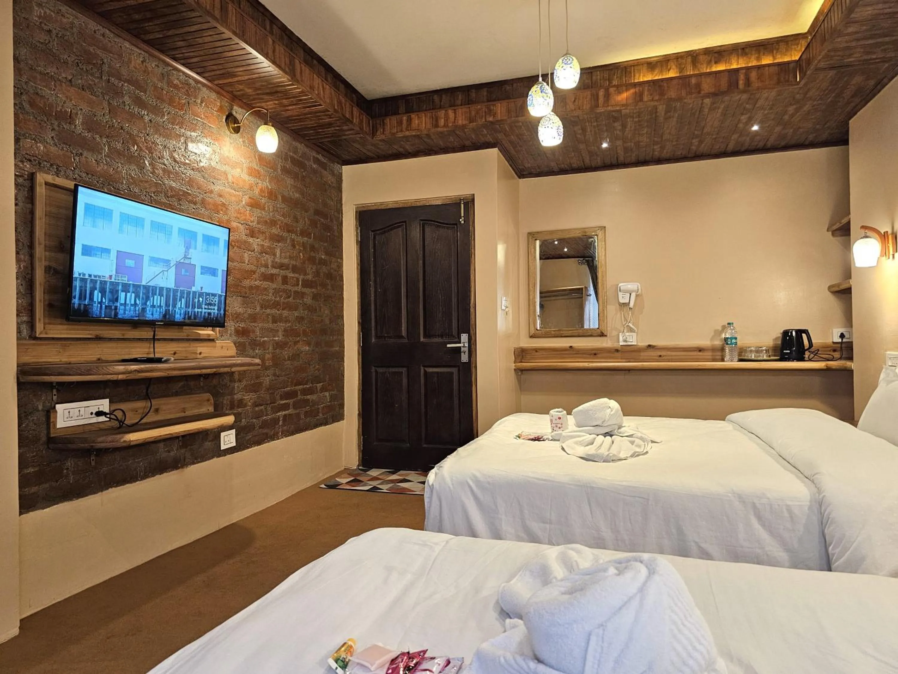 Photo of the whole room in Hotel Golden Orchid