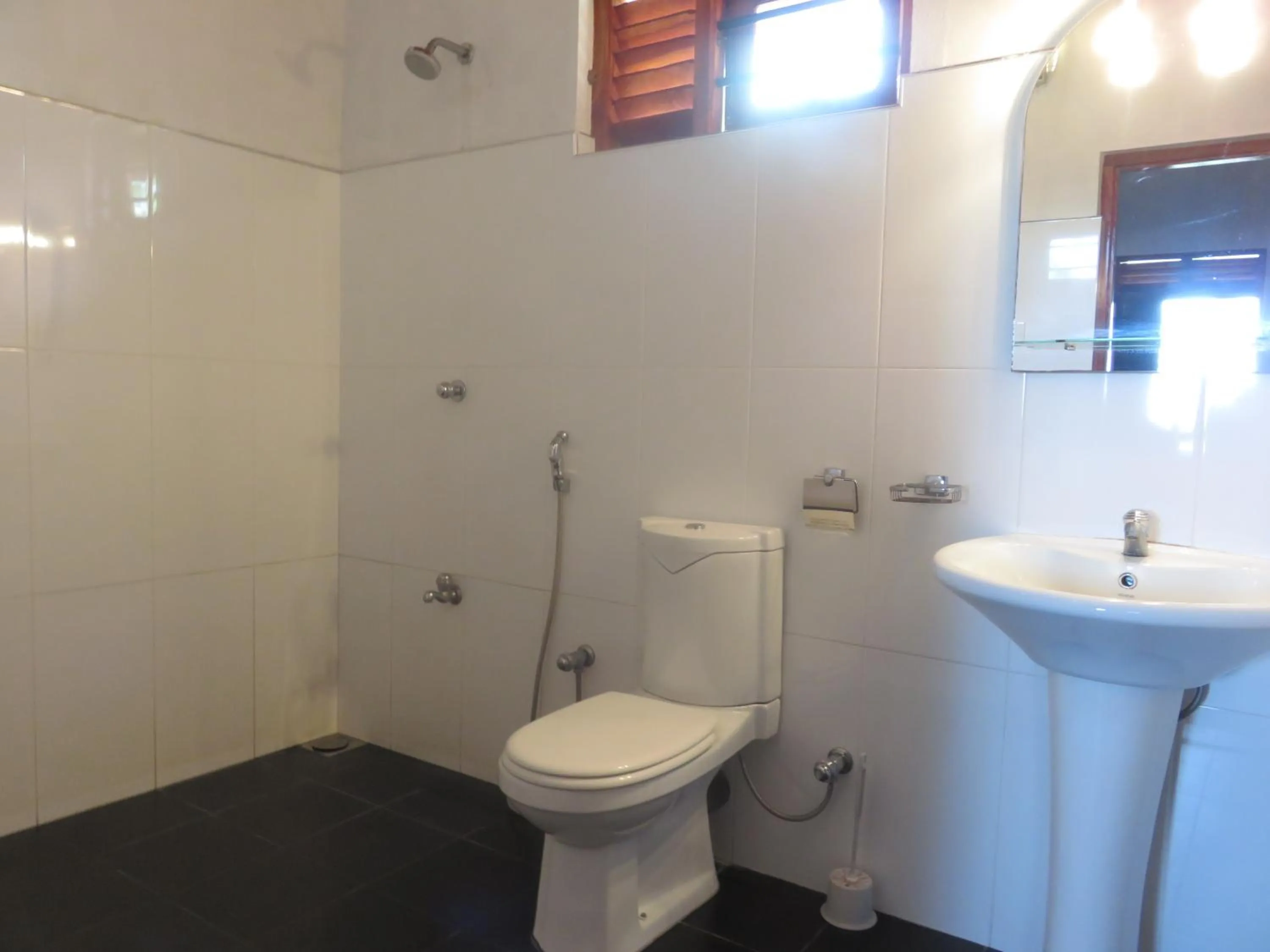 Bathroom in Beach Lagoon Guesthouse