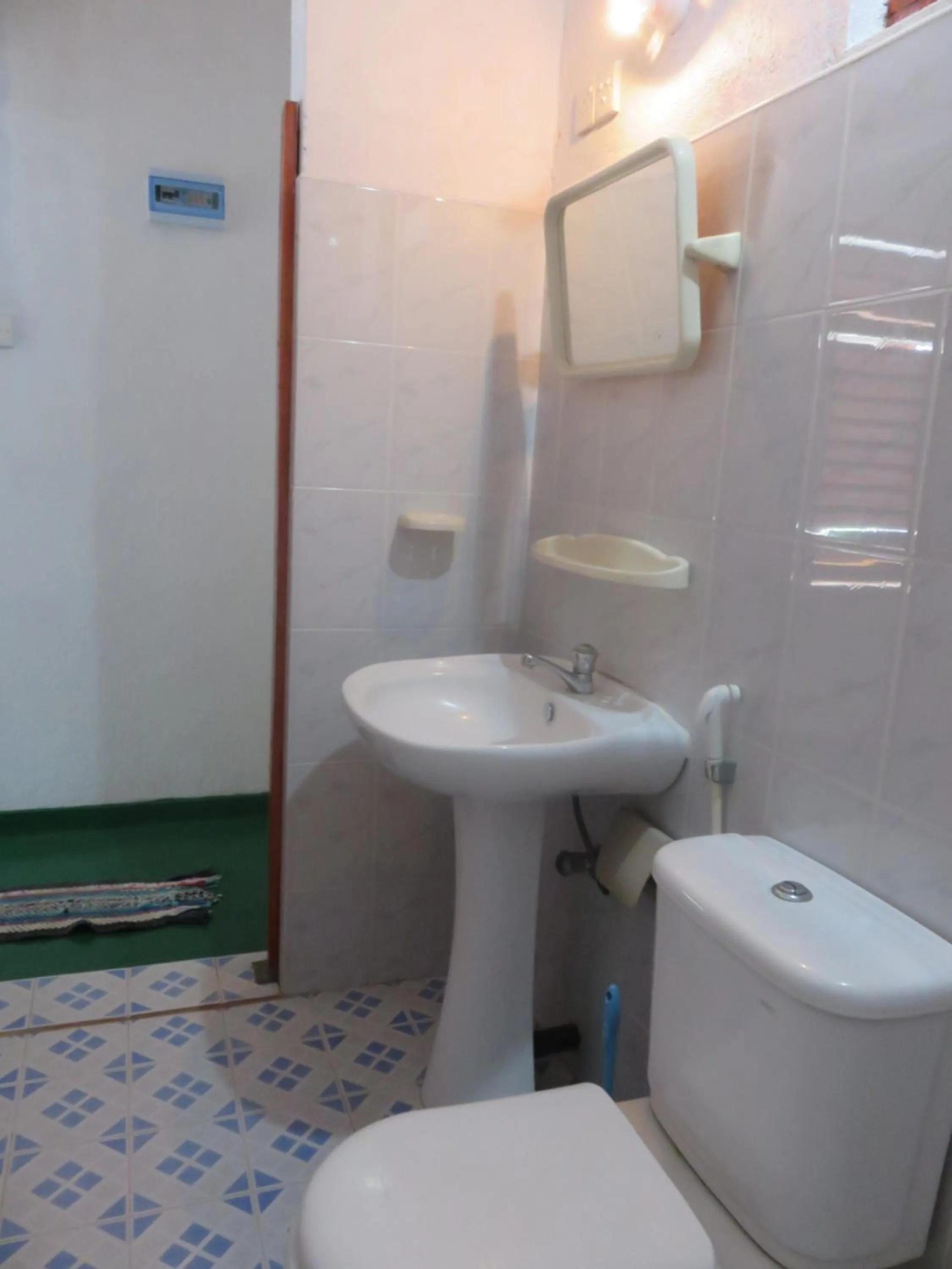 Bathroom in Beach Lagoon Guesthouse