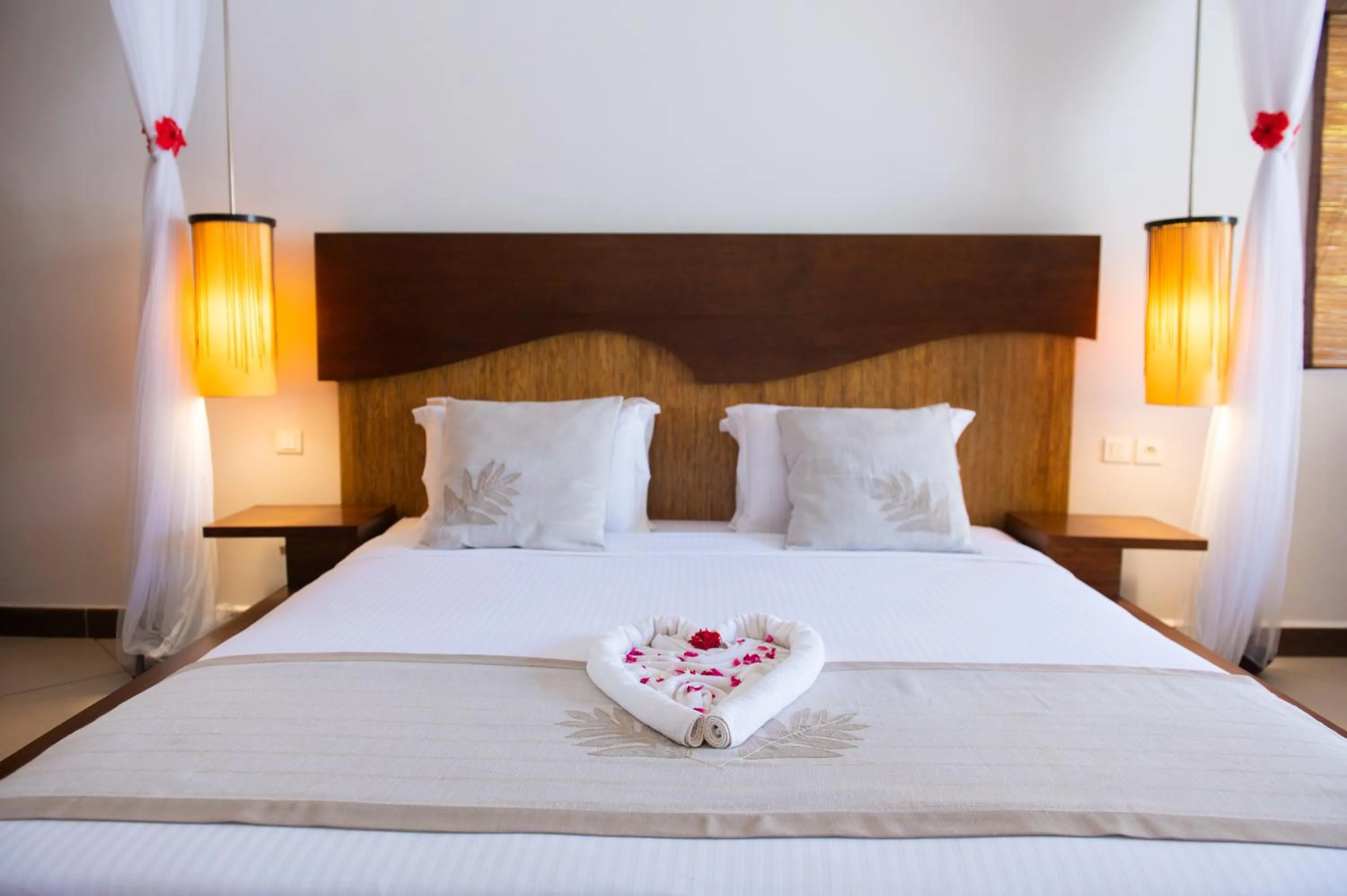 Bed in Mantis Soanambo Hotel And Spa