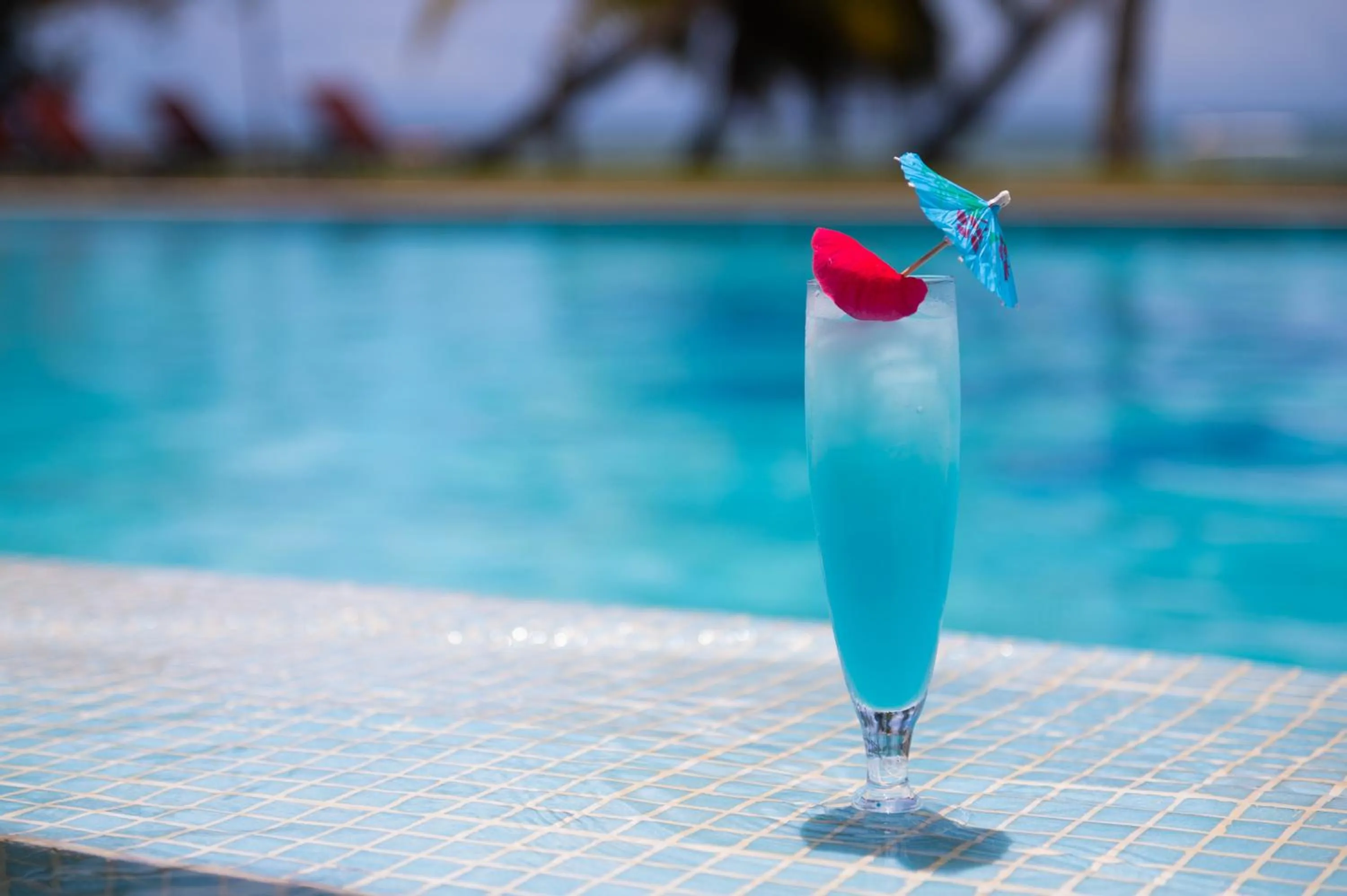 Swimming pool in Mantis Soanambo Hotel And Spa