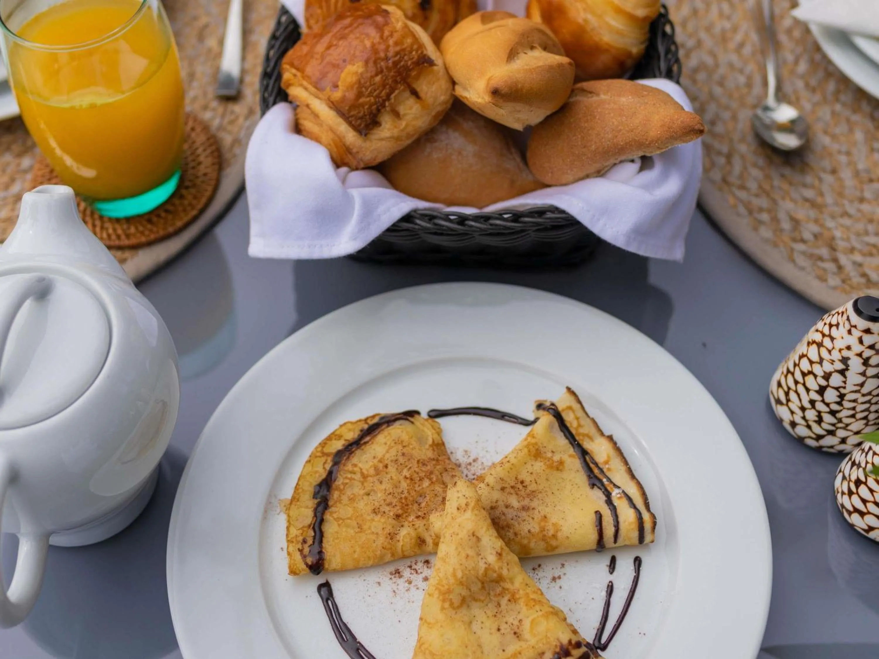 Breakfast in Mantis Soanambo Hotel And Spa