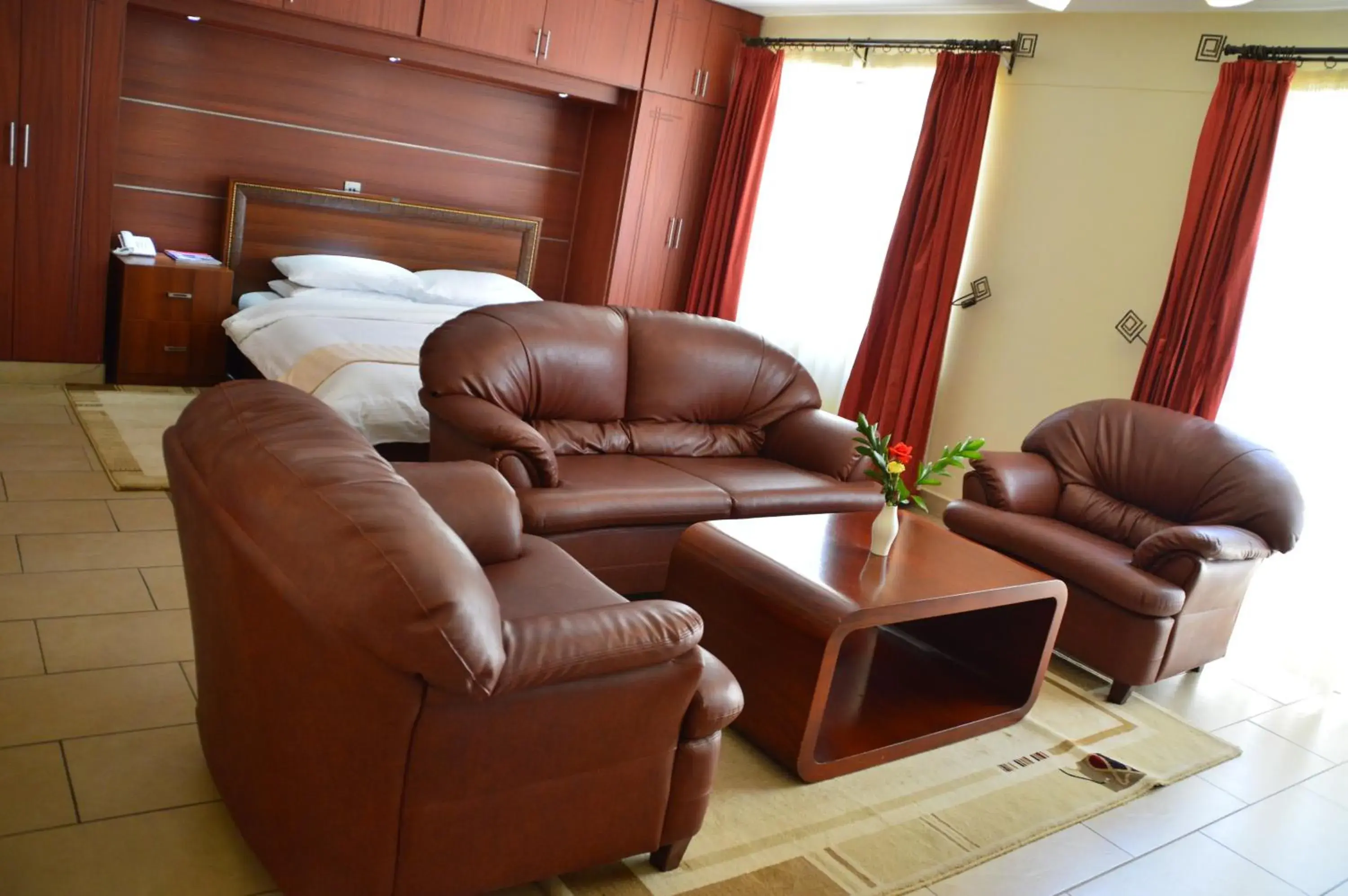 Studio with Garden View in Norfolk Towers Serviced Apartment -Nairobi, City Centre CBD Studio with Garden View in Norfolk Towers Serviced Apartment -Nairobi, City Centre CBD