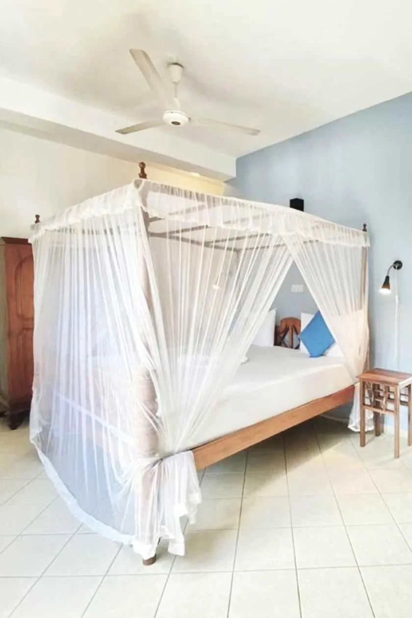 Bed in Unawatuna Nor Lanka Hotel