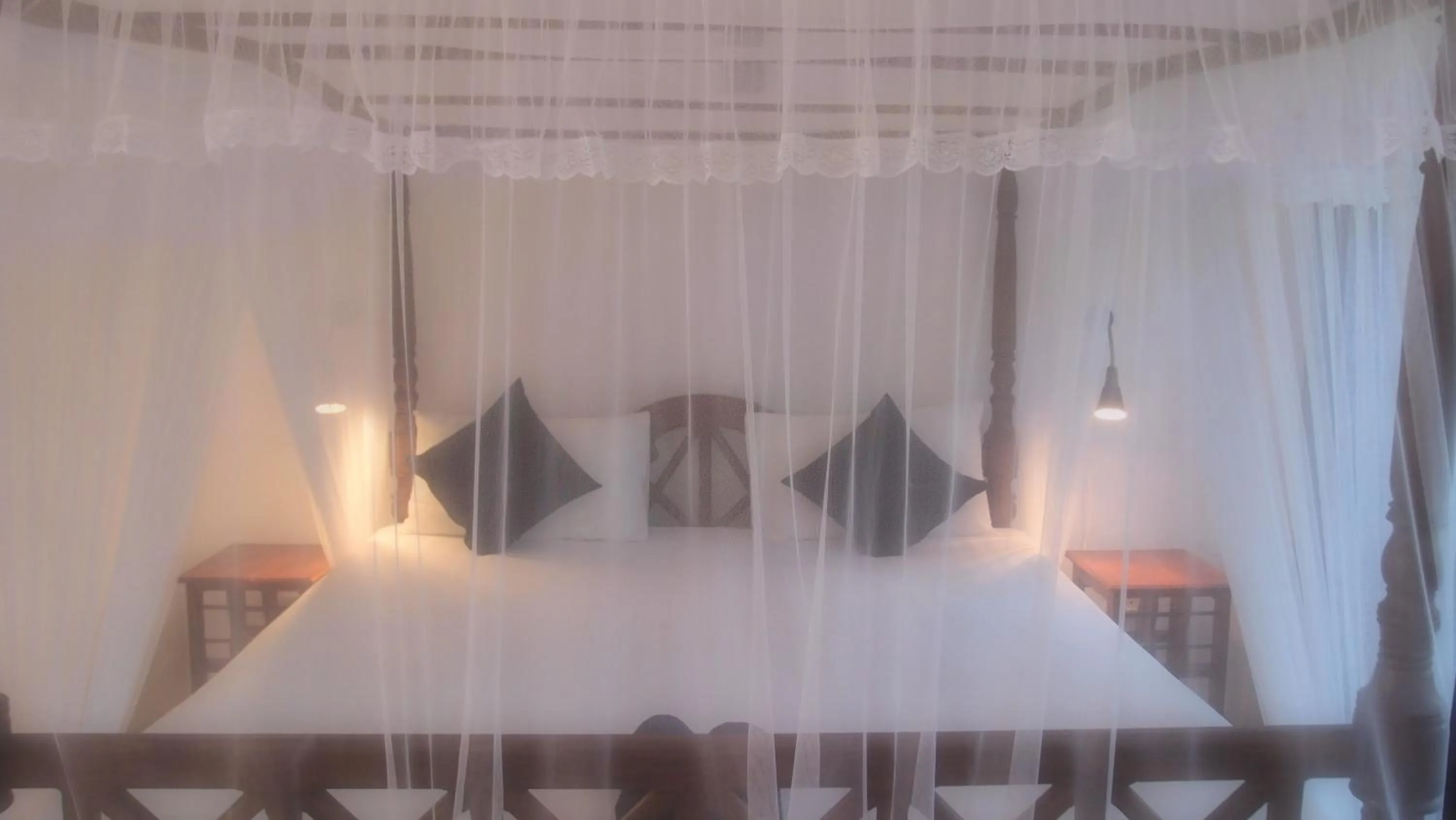 Bedroom, Bed in Unawatuna Nor Lanka Hotel