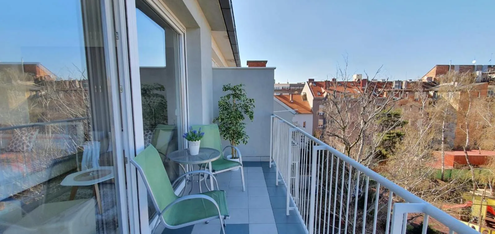 Bellevue Apartment
