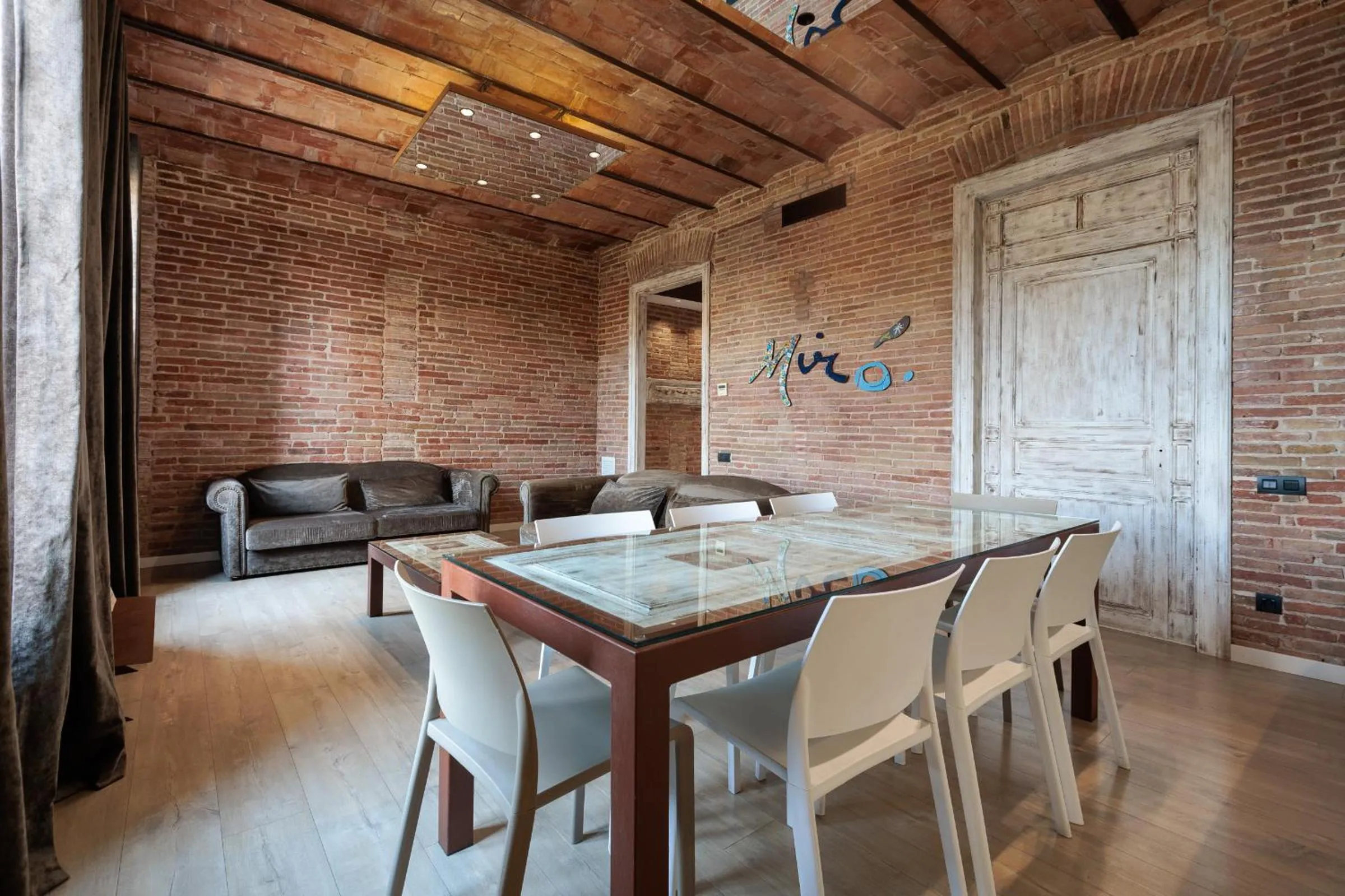 Enjoybcn Miro Apartments