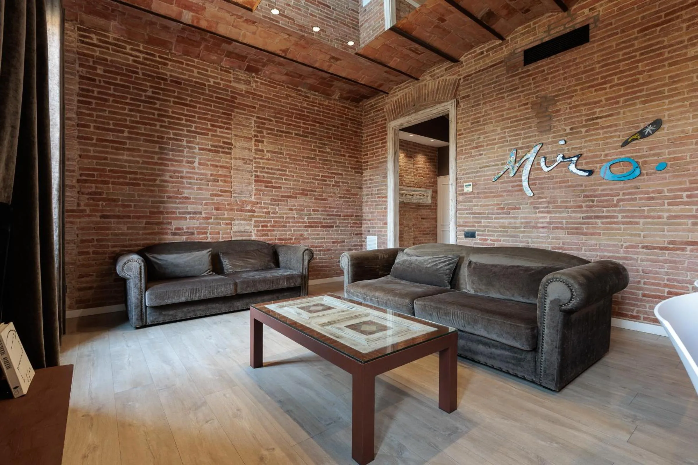 Enjoybcn Miro Apartments