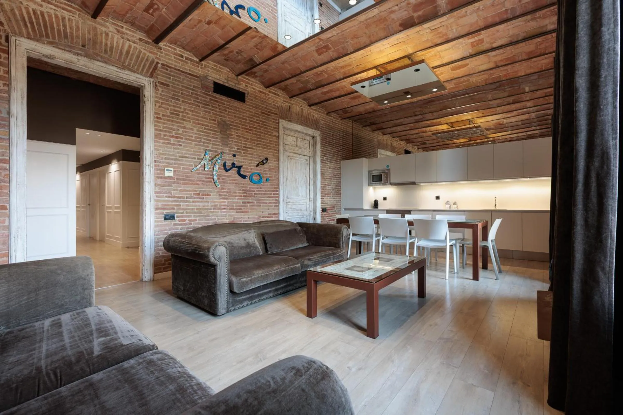 Enjoybcn Miro Apartments