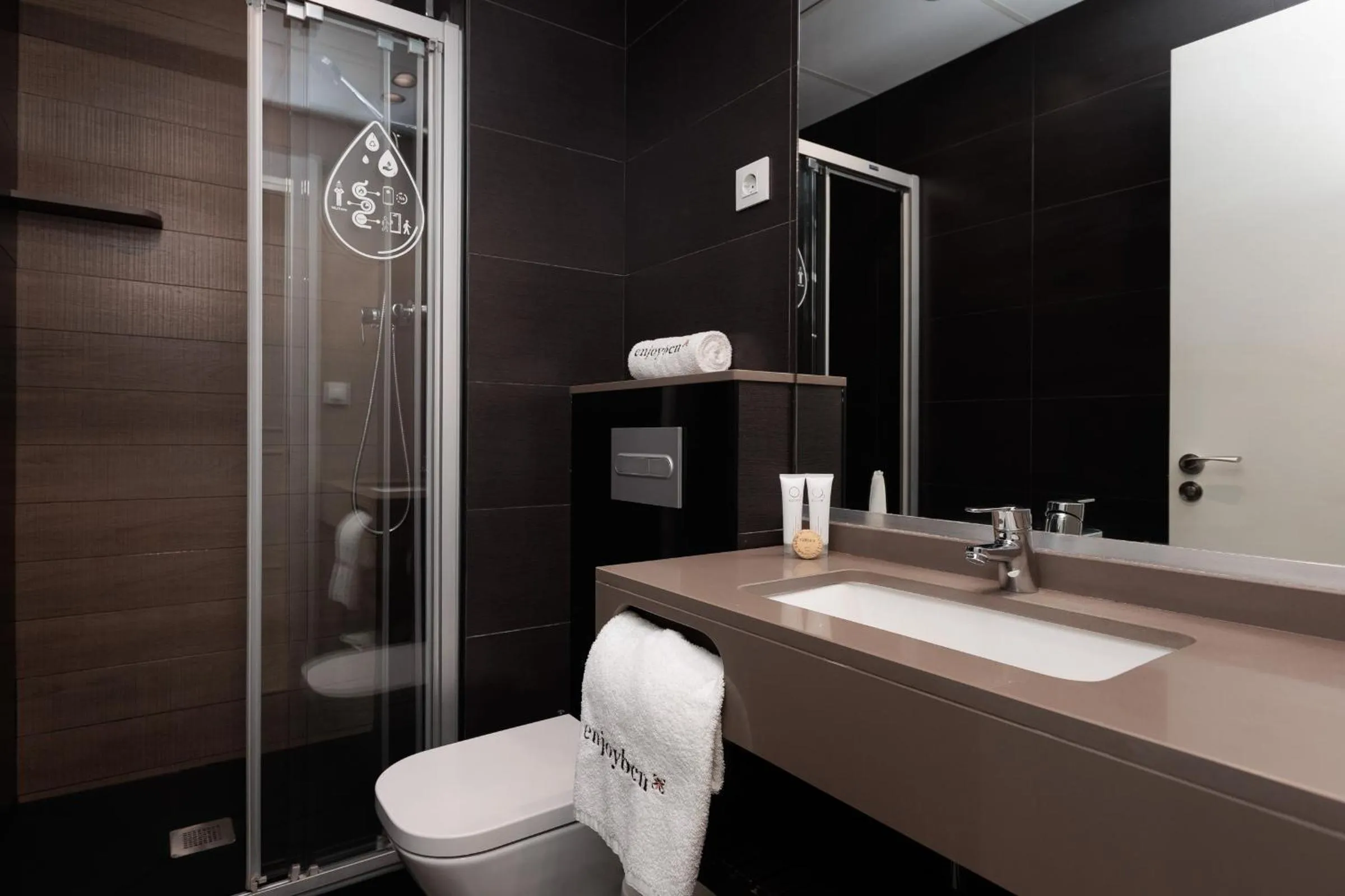 Enjoybcn Miro Apartments