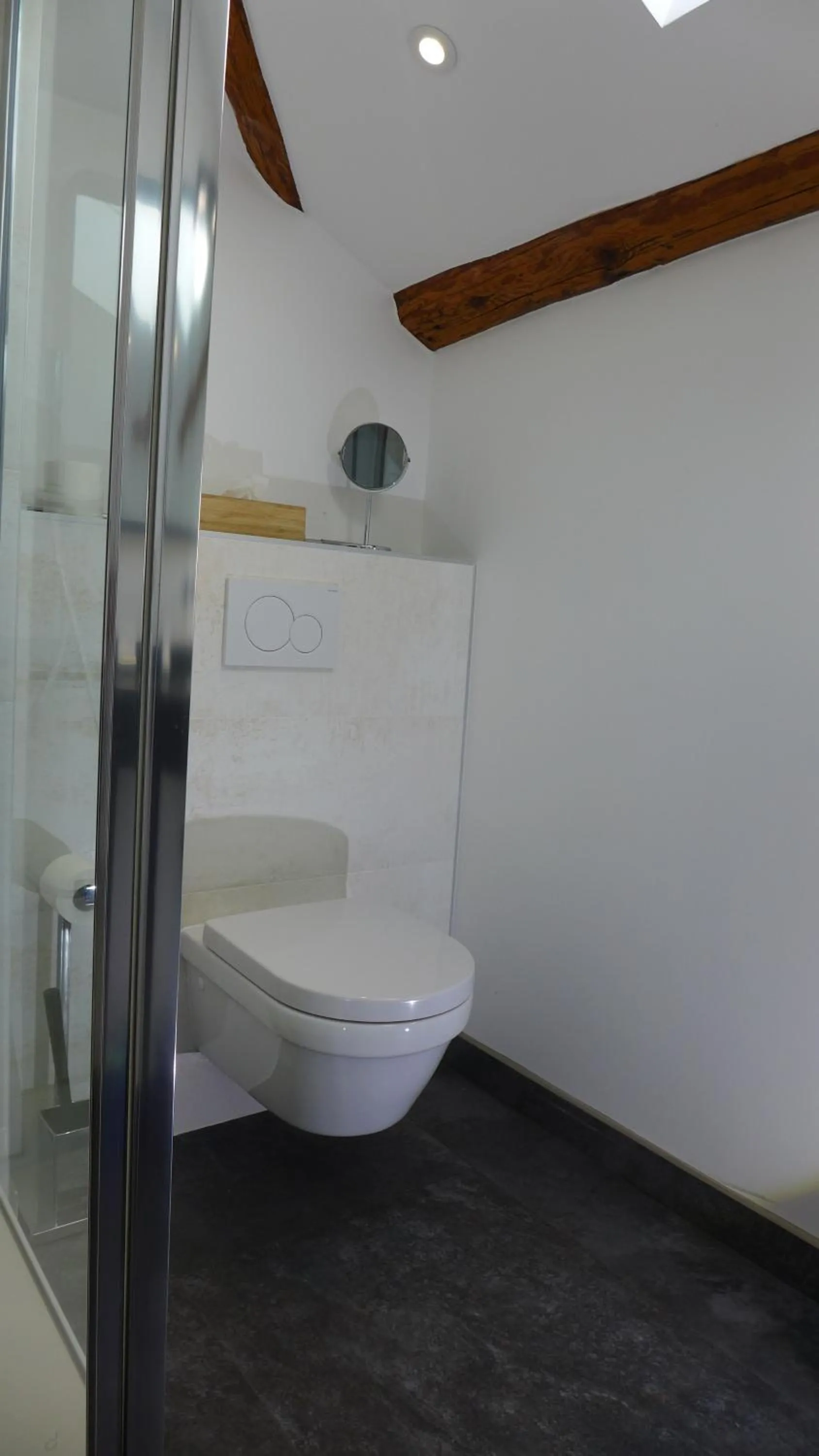 Bathroom in Les Versaillaises